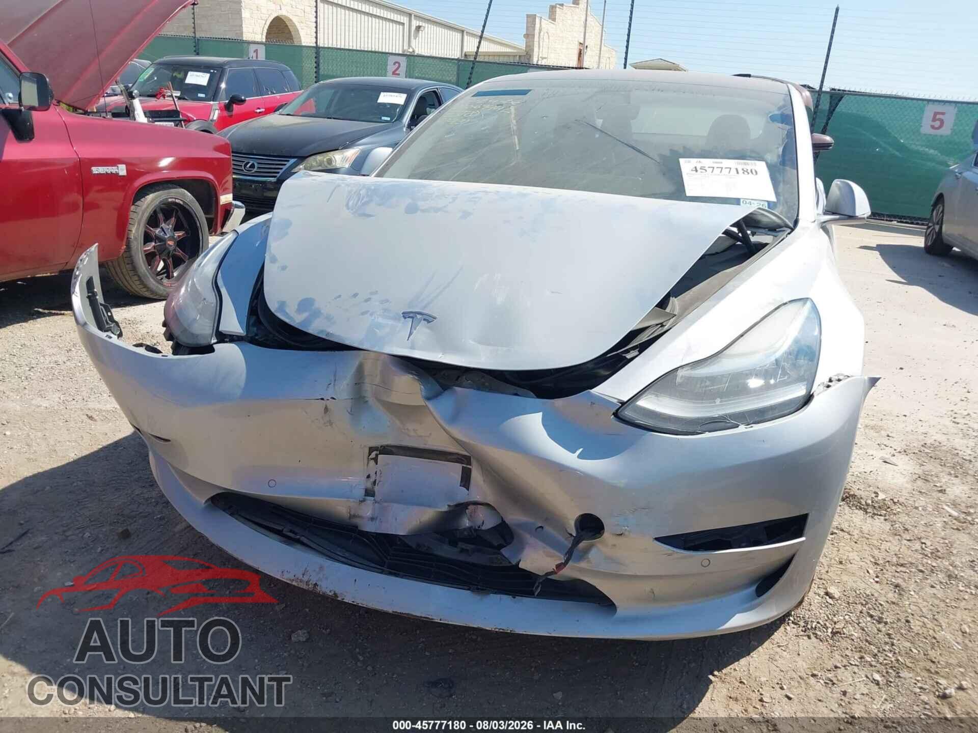TESLA MODEL 3 2018 - 5YJ3E1EA8JF014317