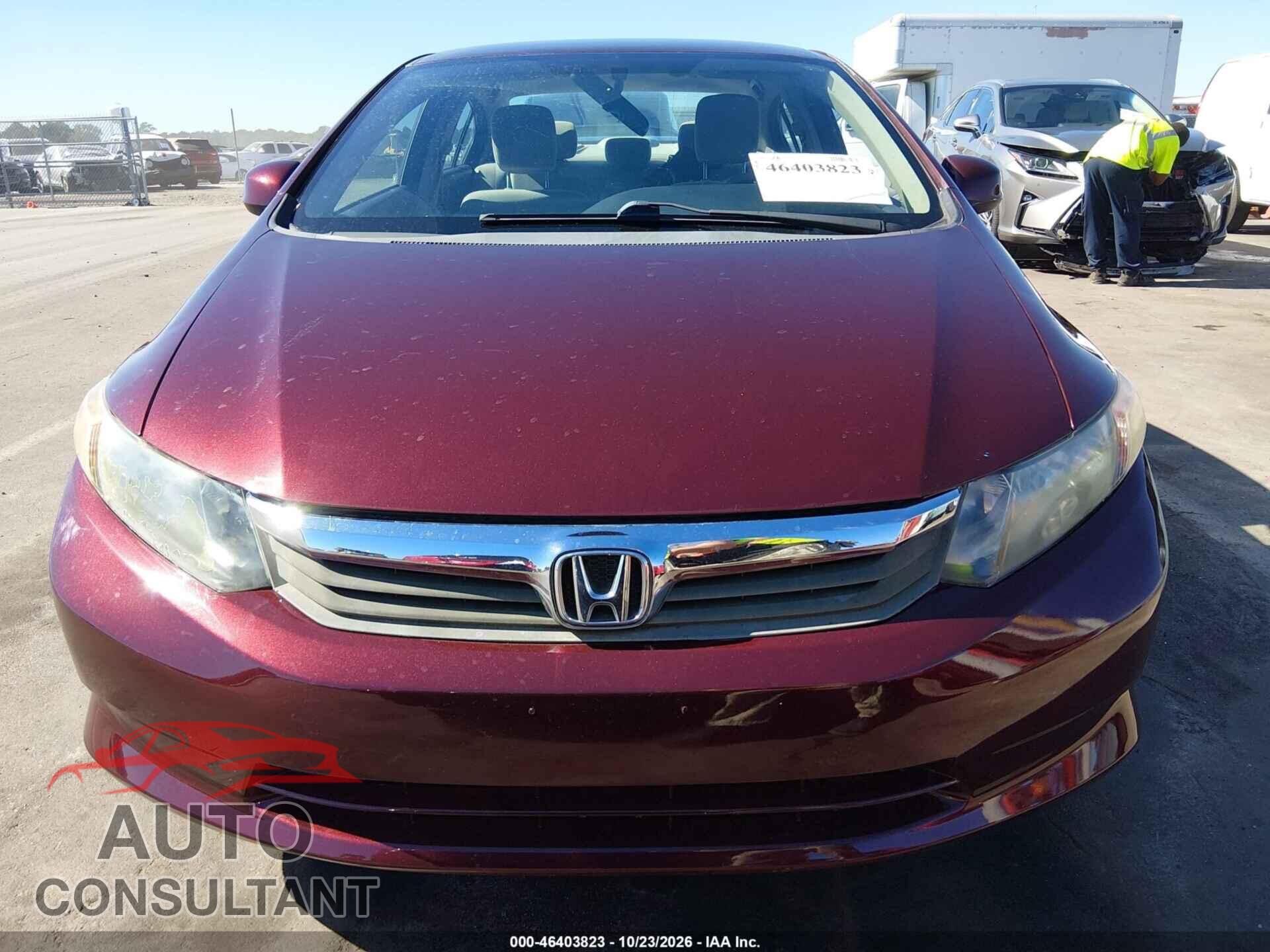 HONDA CIVIC 2012 - 2HGFB2F55CH544918