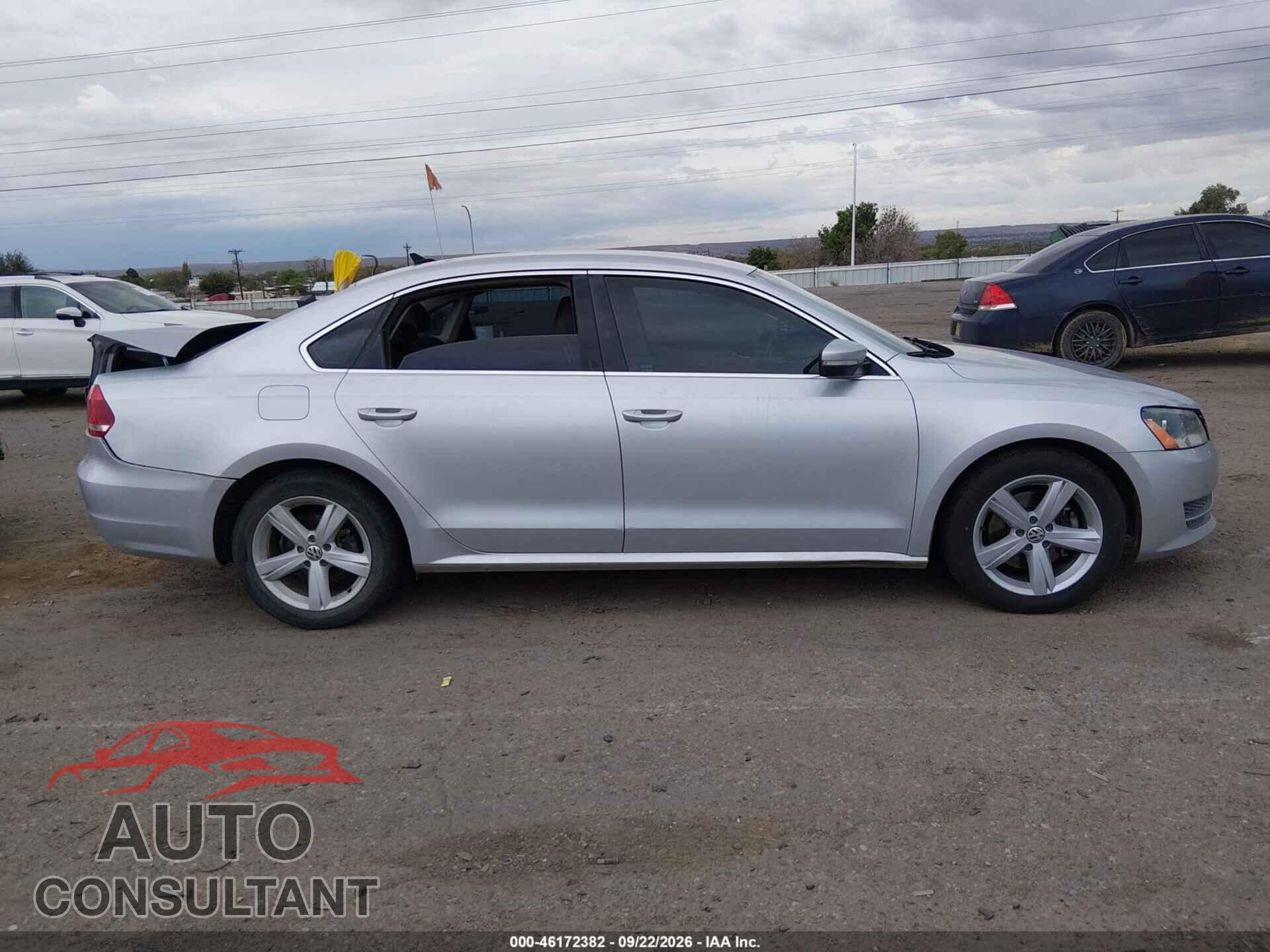 VOLKSWAGEN PASSAT 2014 - 1VWBP7A33EC005945