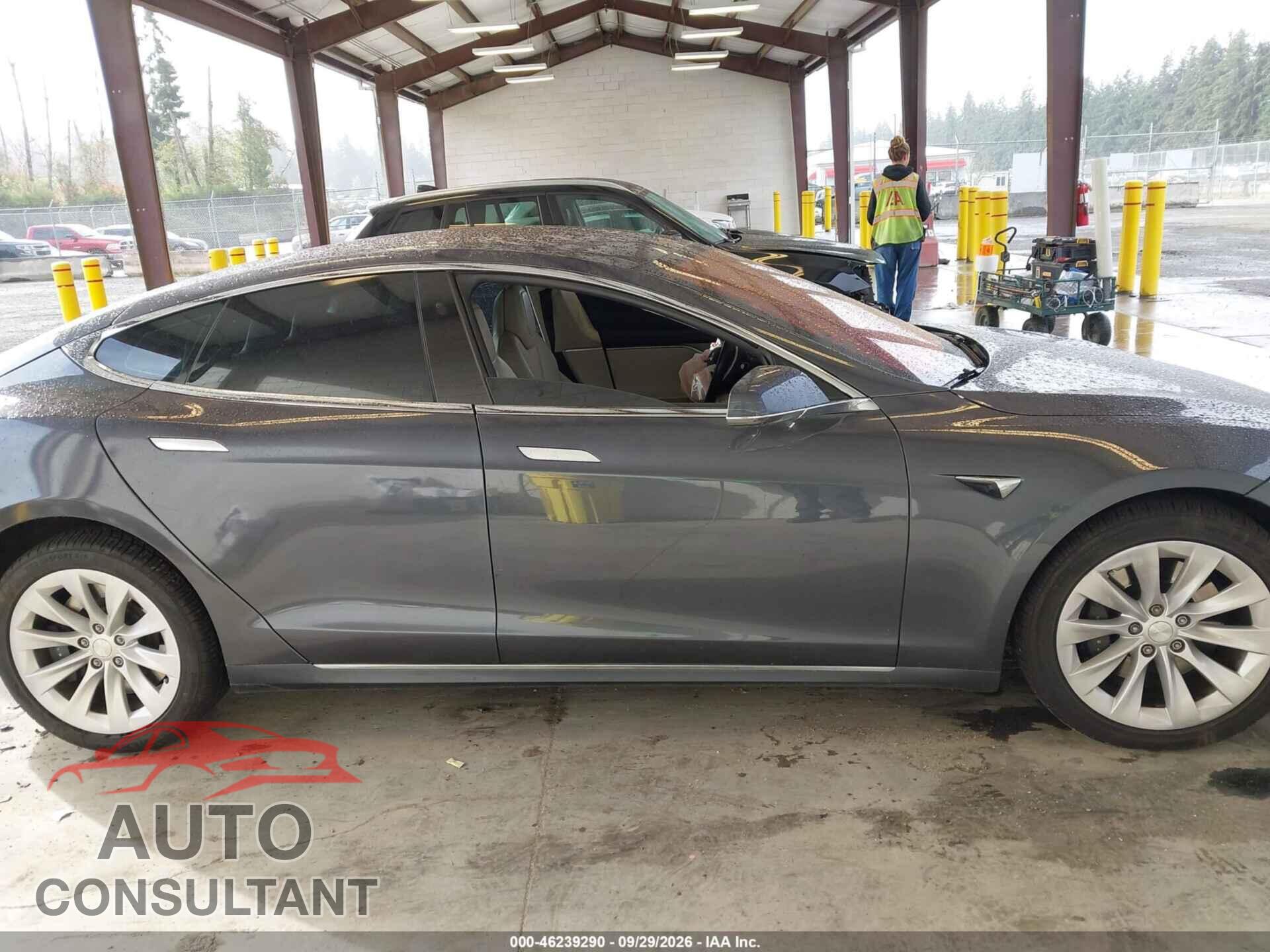 TESLA MODEL S 2017 - 5YJSA1E22HF232196
