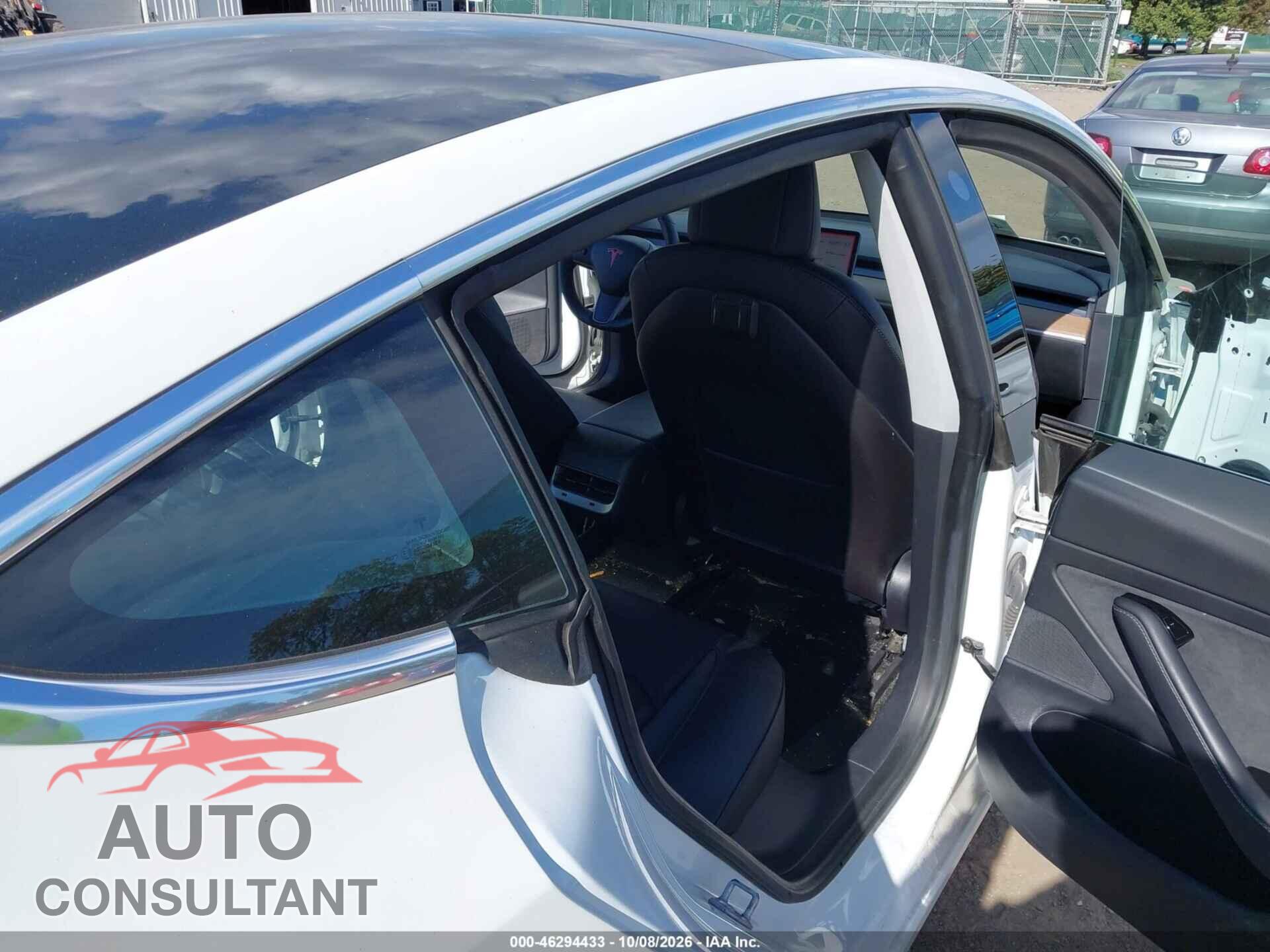 TESLA MODEL 3 2020 - 5YJ3E1EA5LF660143