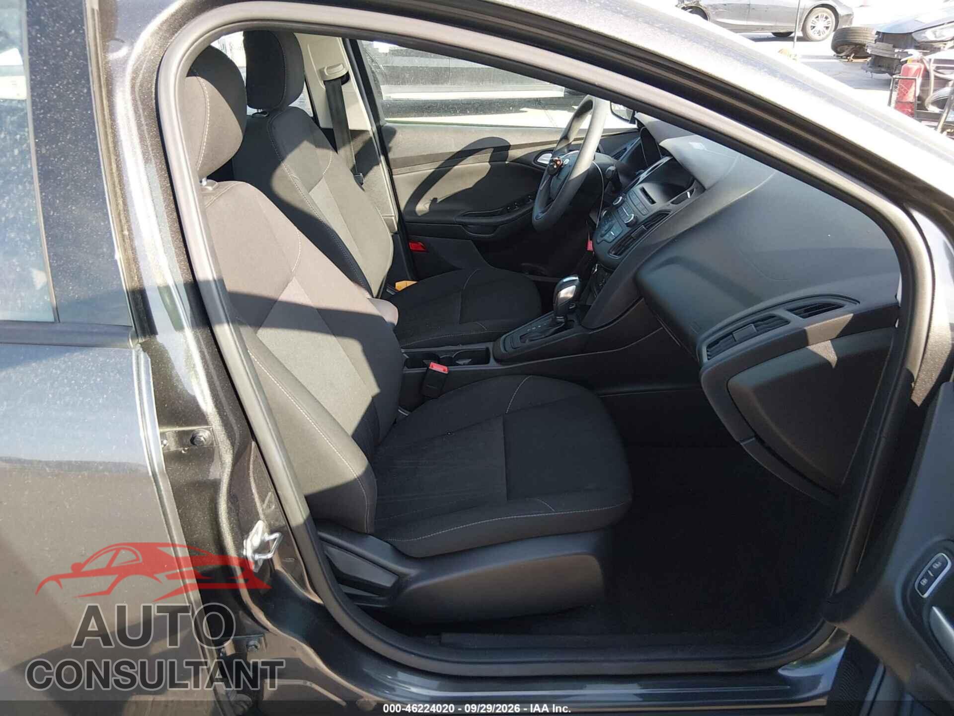 FORD FOCUS 2016 - 1FADP3F26GL331767