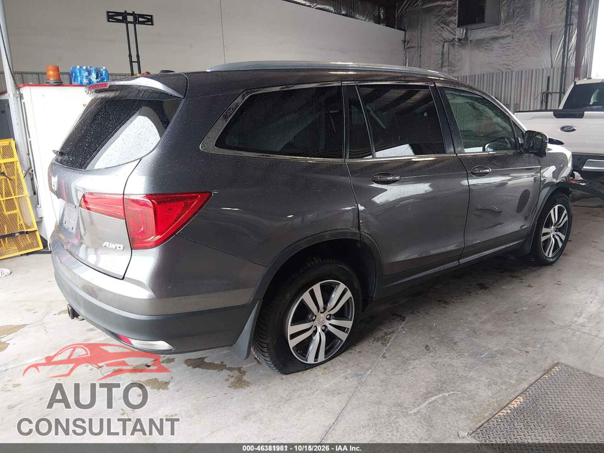 HONDA PILOT 2017 - 5FNYF6H59HB008082