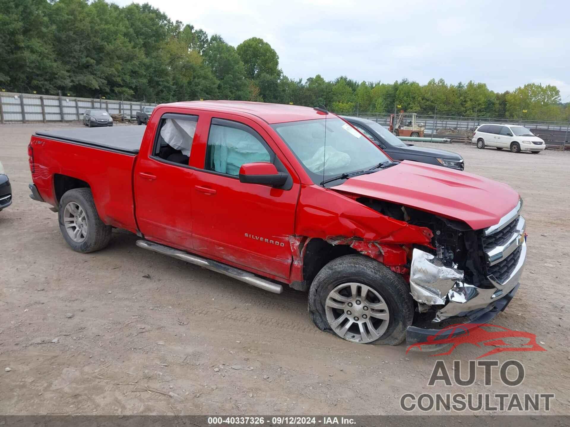 CHEVROLET SILVERADO 1500 2018 - 2GCVKREC3J1107153