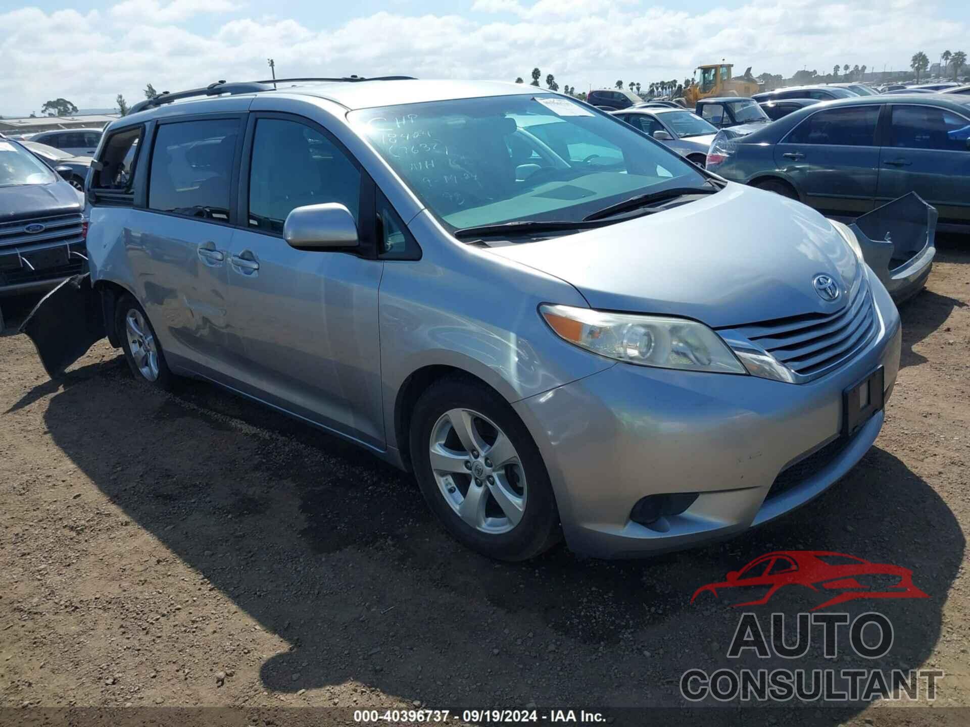 TOYOTA SIENNA 2017 - 5TDKZ3DC3HS817637