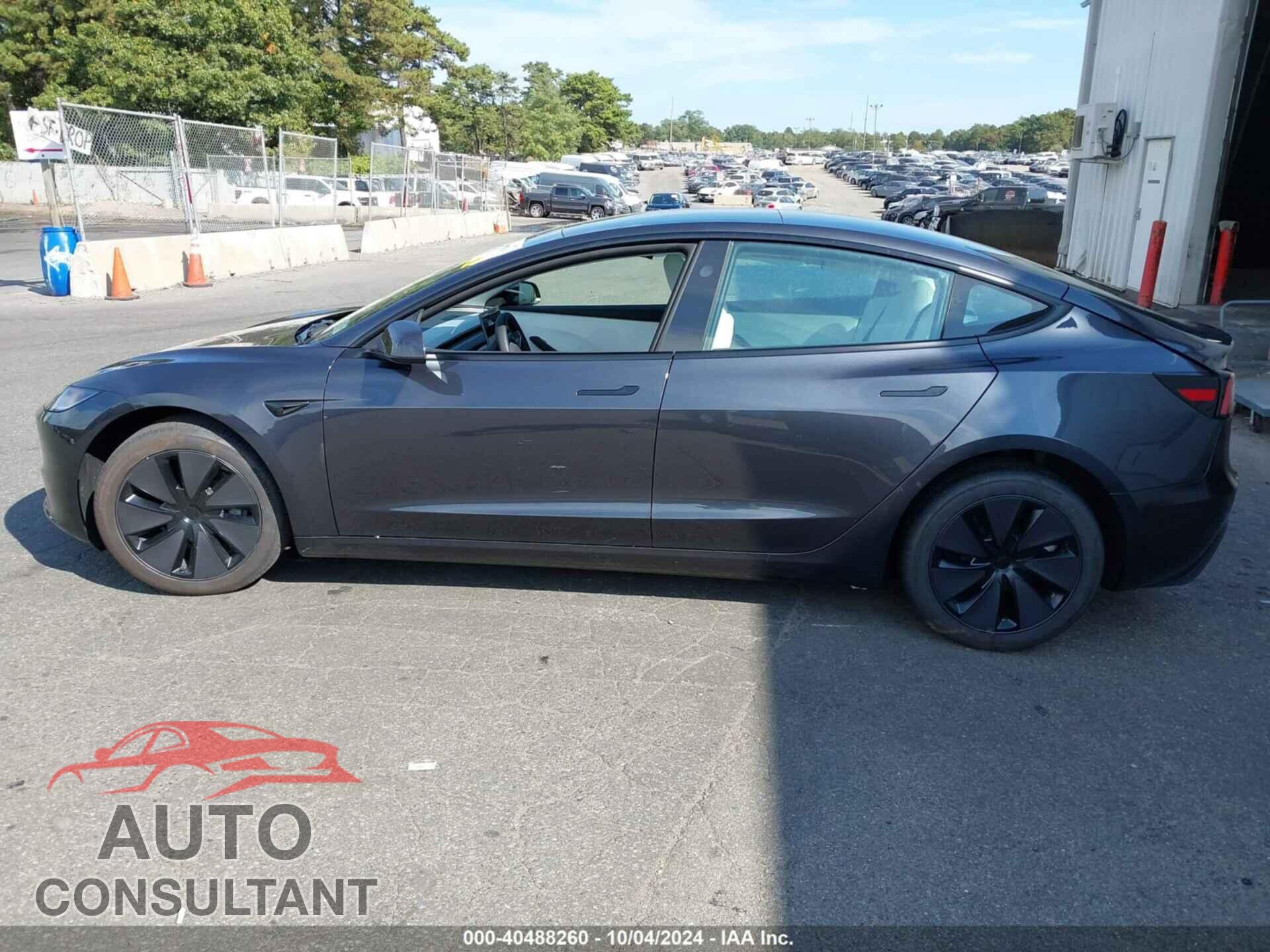 TESLA MODEL 3 2024 - 5YJ3E1EAXRF821093