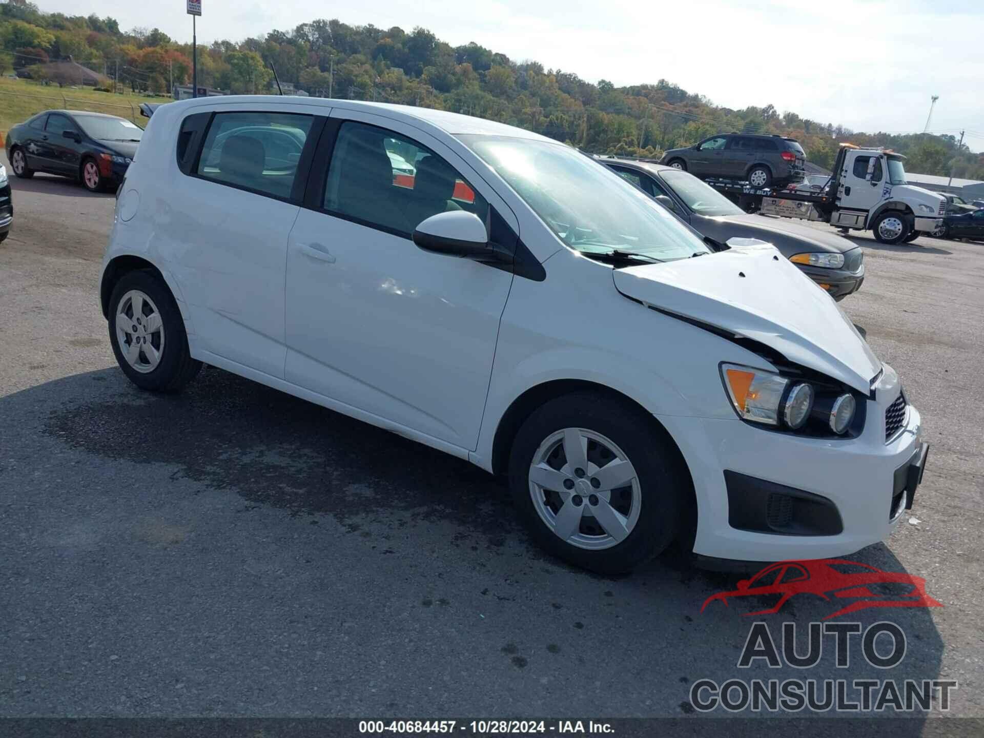 CHEVROLET SONIC 2016 - 1G1JA6SH1G4173075