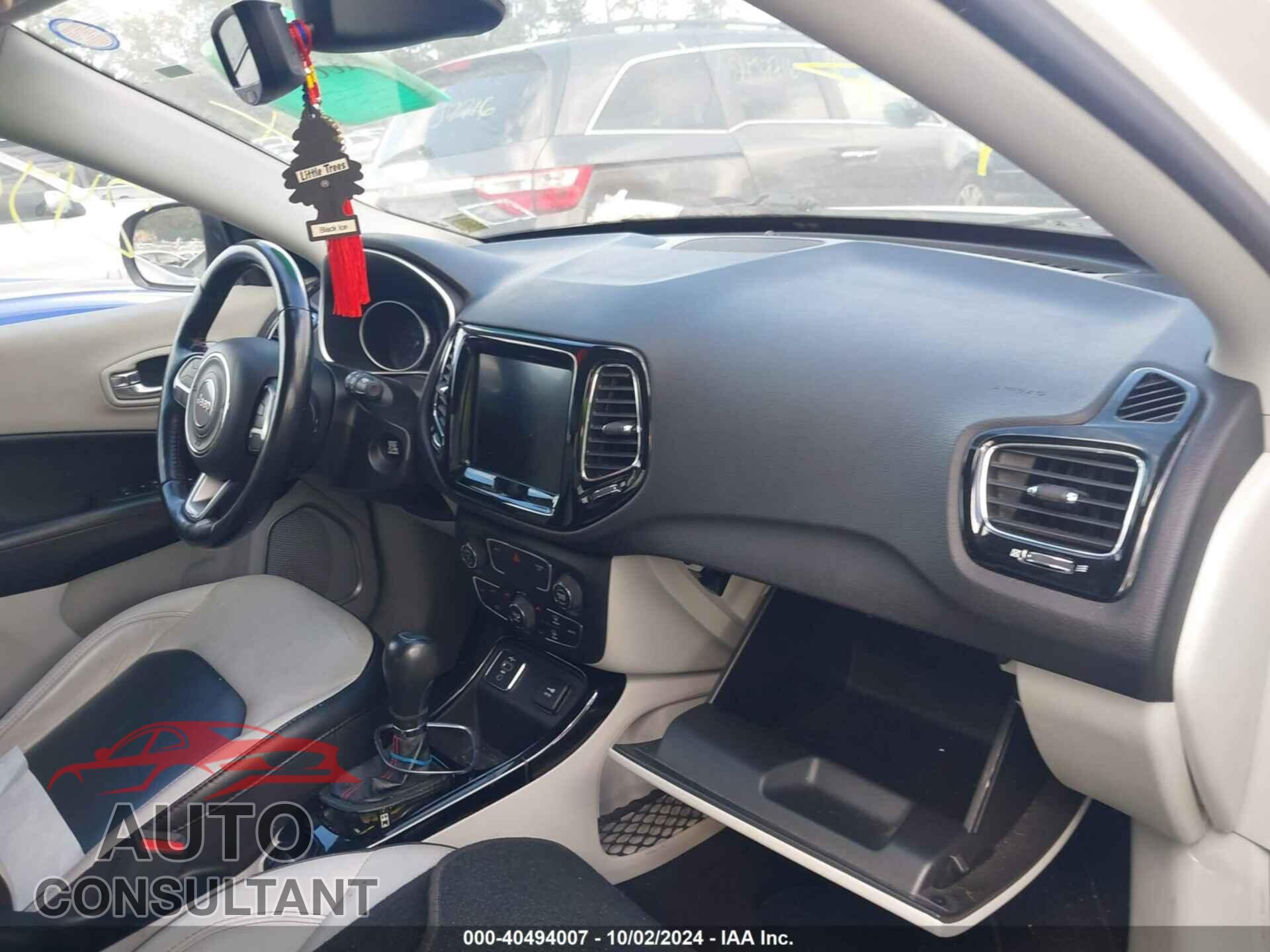JEEP COMPASS 2020 - 3C4NJCCB2LT211323