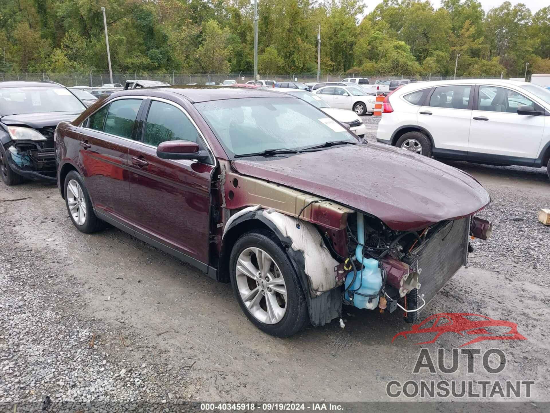 FORD TAURUS 2018 - 1FAHP2E85JG115393