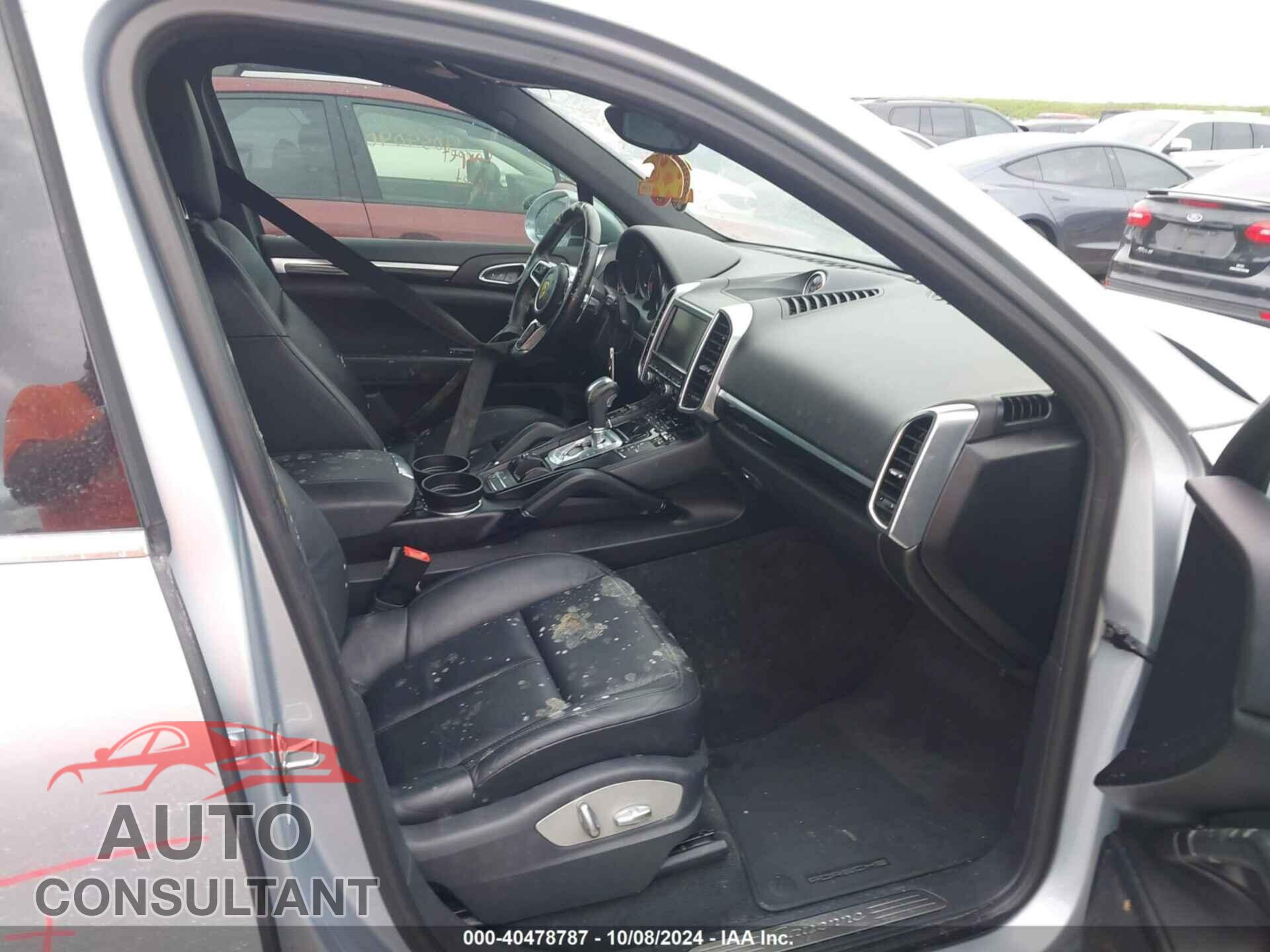PORSCHE CAYENNE 2016 - WP1AA2A26GLA10293