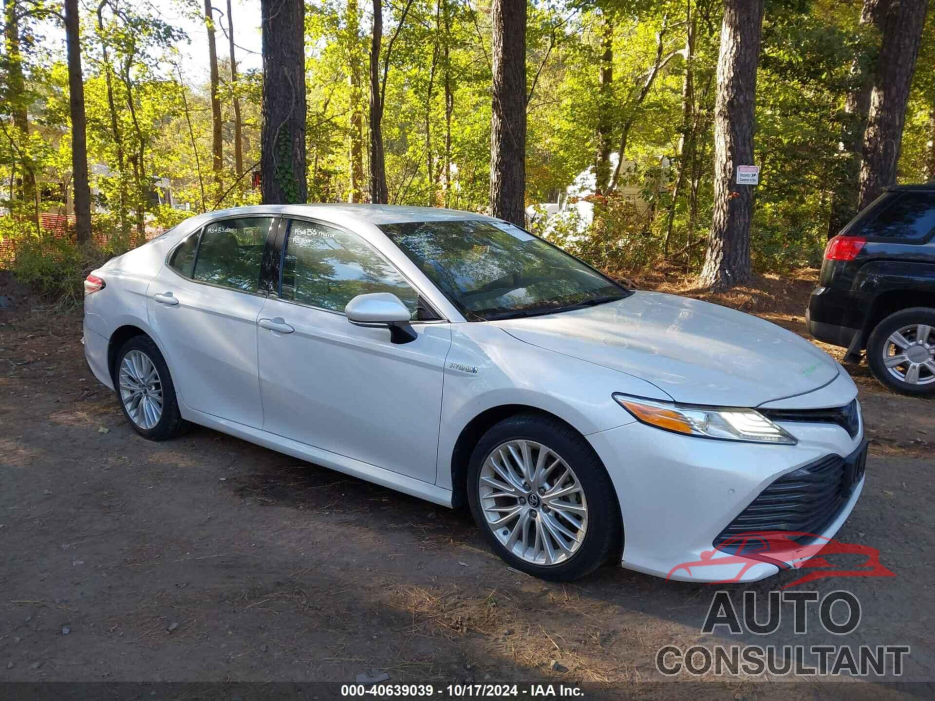 TOYOTA CAMRY HYBRID 2018 - 4T1B21HK2JU008735