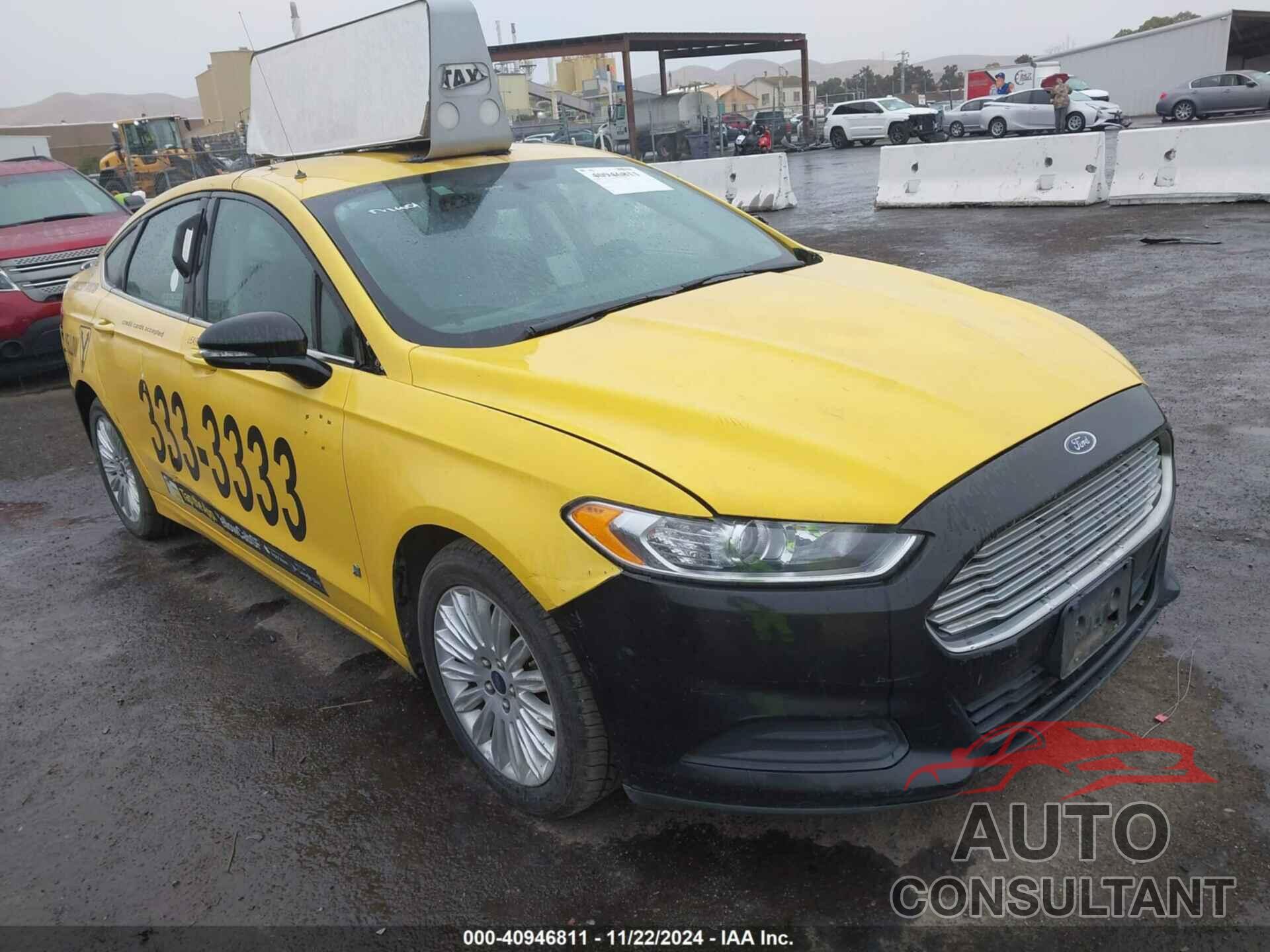 FORD FUSION HYBRID 2013 - 3FA6P0LU8DR229235