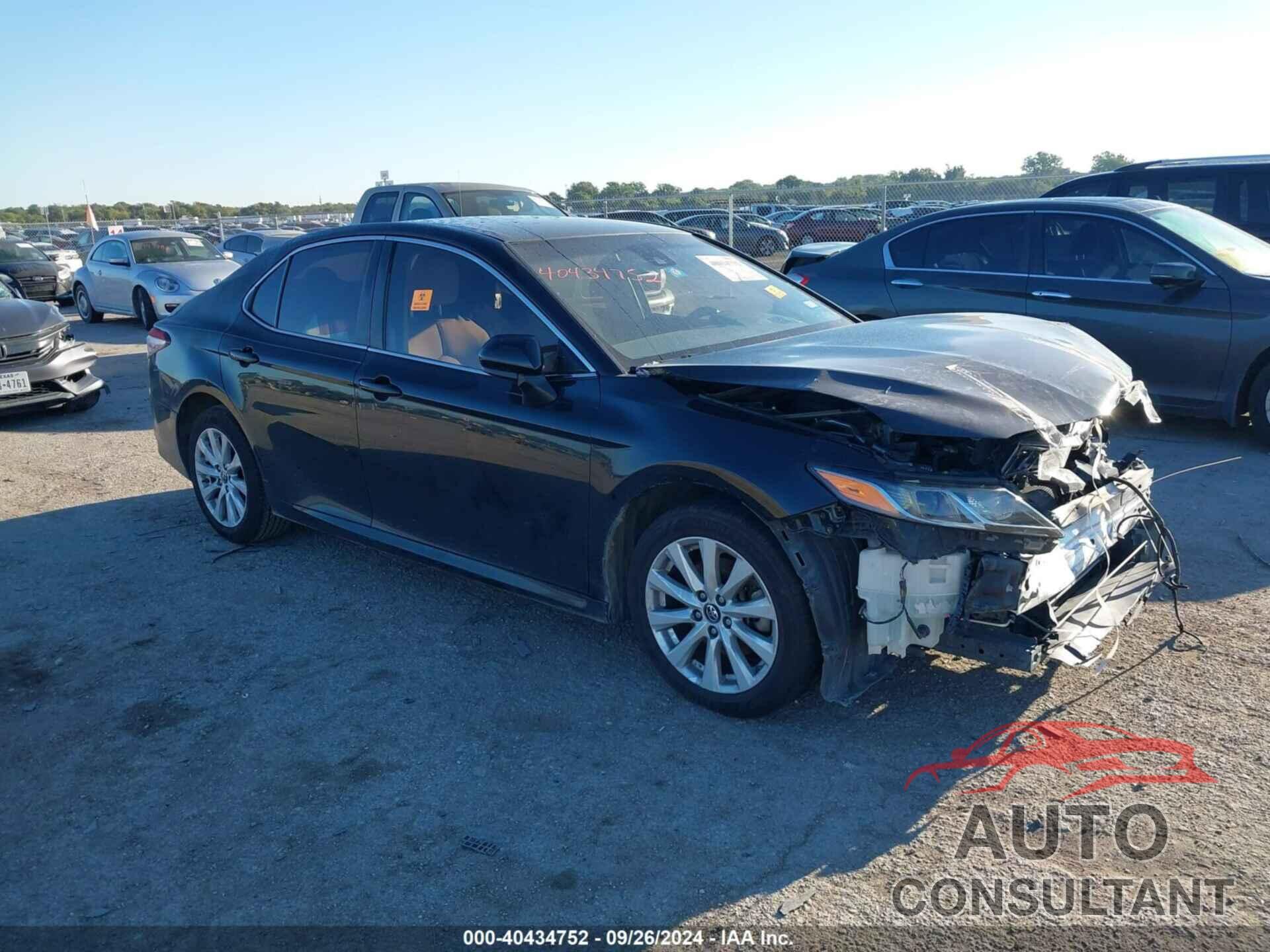 TOYOTA CAMRY 2018 - 4T1B11HKXJU084433