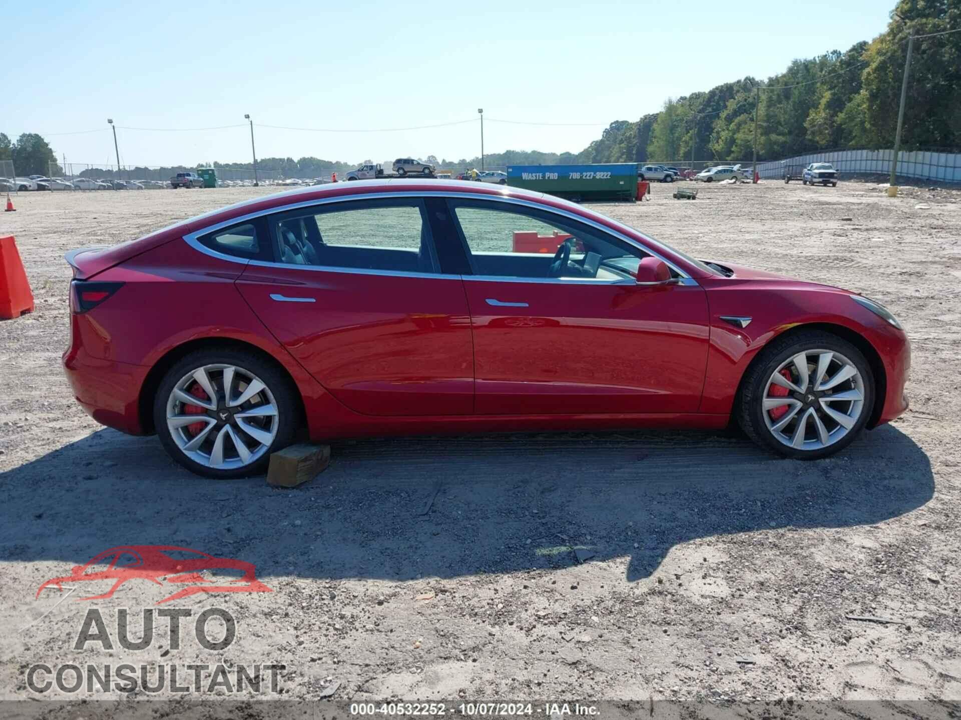 TESLA MODEL 3 2018 - 5YJ3E1EA5JF052524