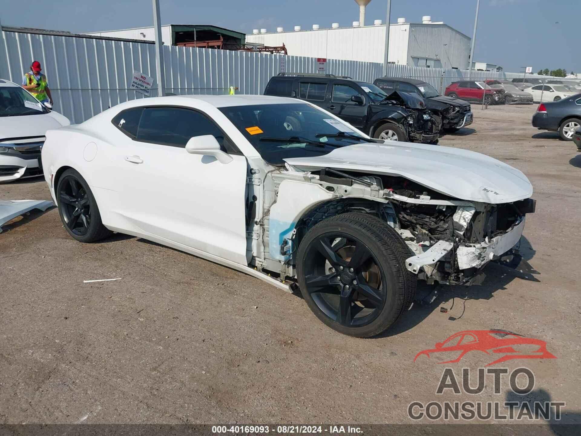 CHEVROLET CAMARO 2017 - 1G1FB1RX8H0142546