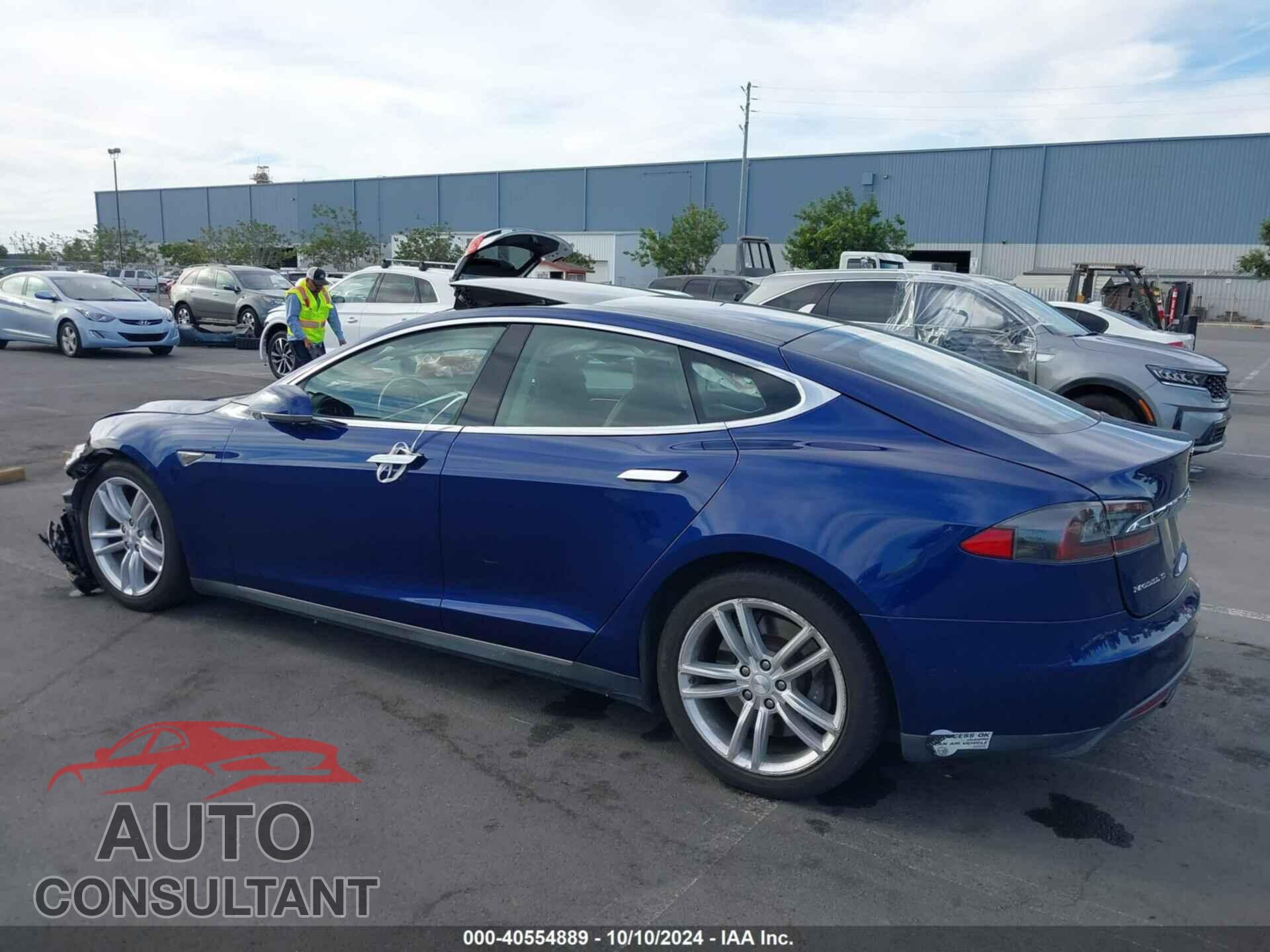 TESLA MODEL S 2015 - 5YJSA1S28FF095010