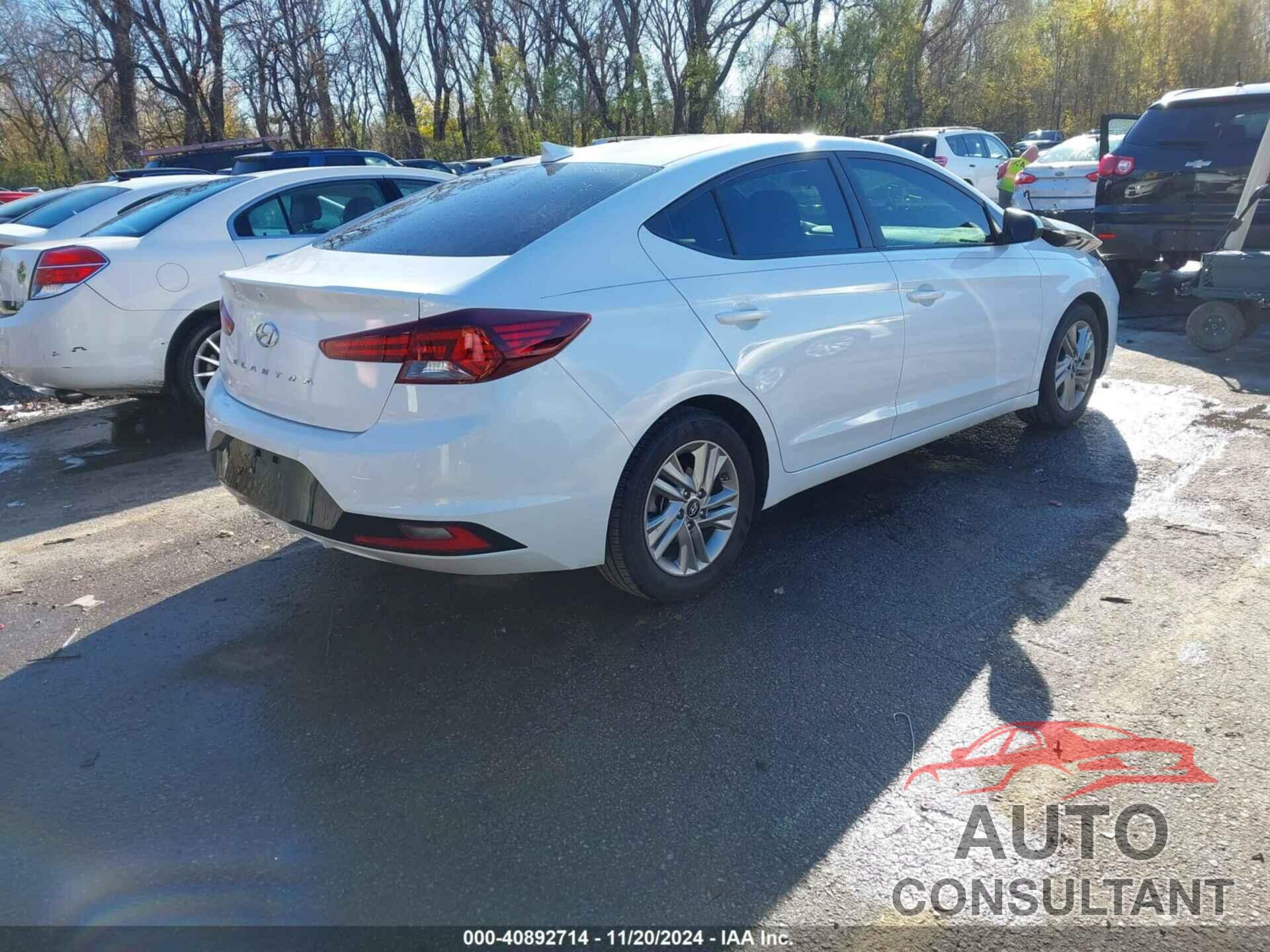 HYUNDAI ELANTRA 2019 - 5NPD84LF4KH439497