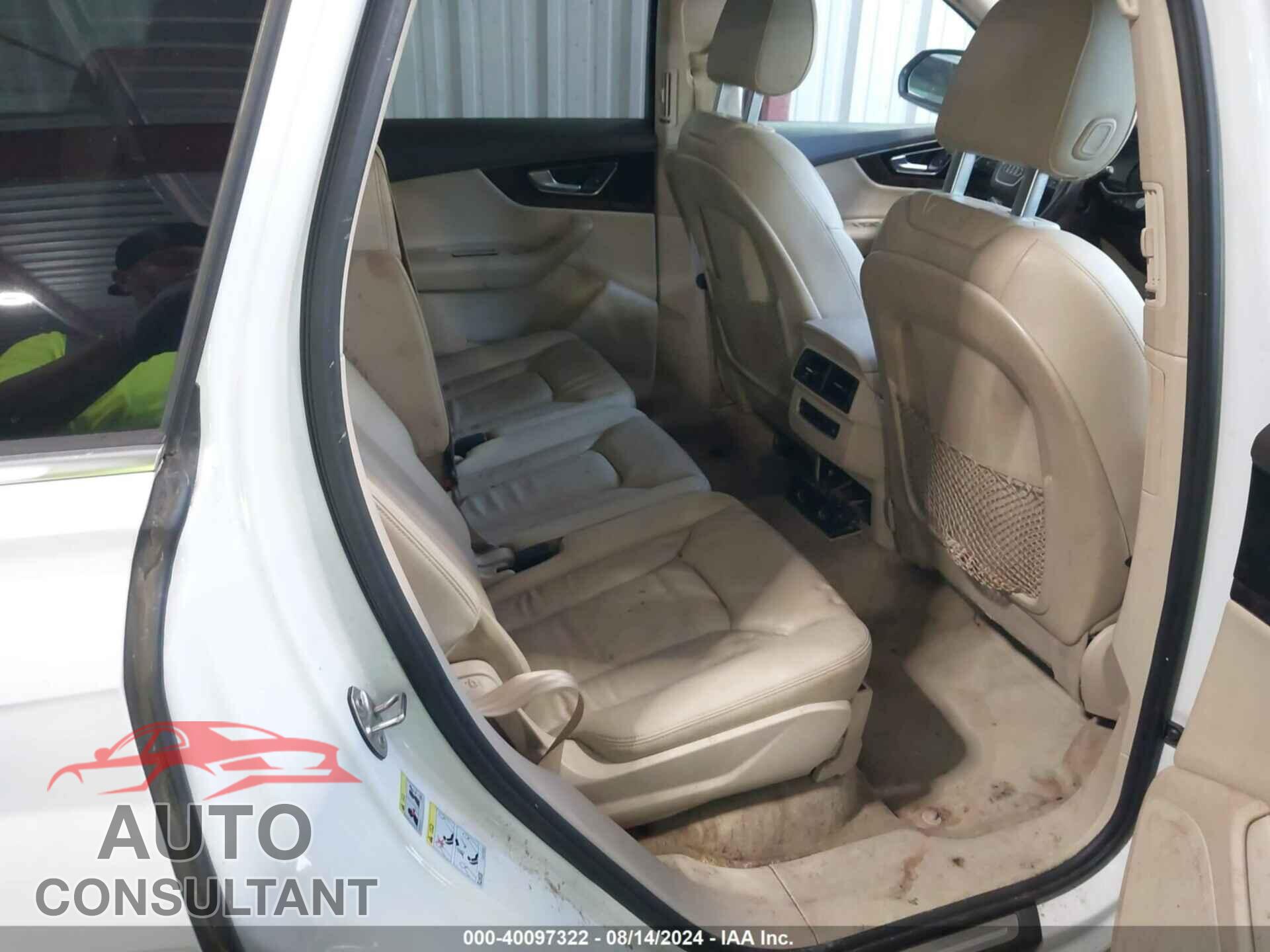 AUDI Q7 2017 - WA1AAAF74HD025669