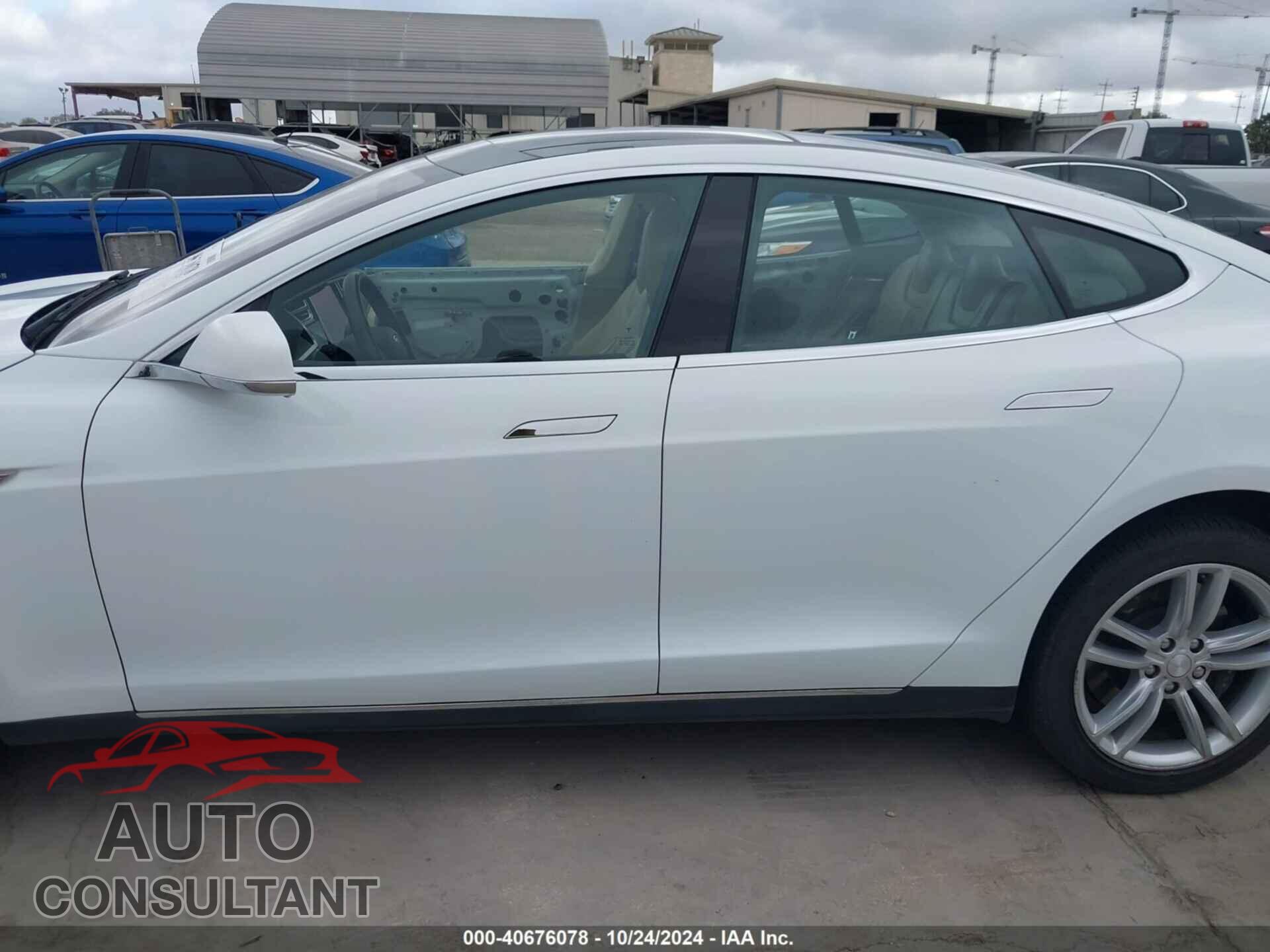 TESLA MODEL S 2013 - 5YJSA1DNXDFP18941