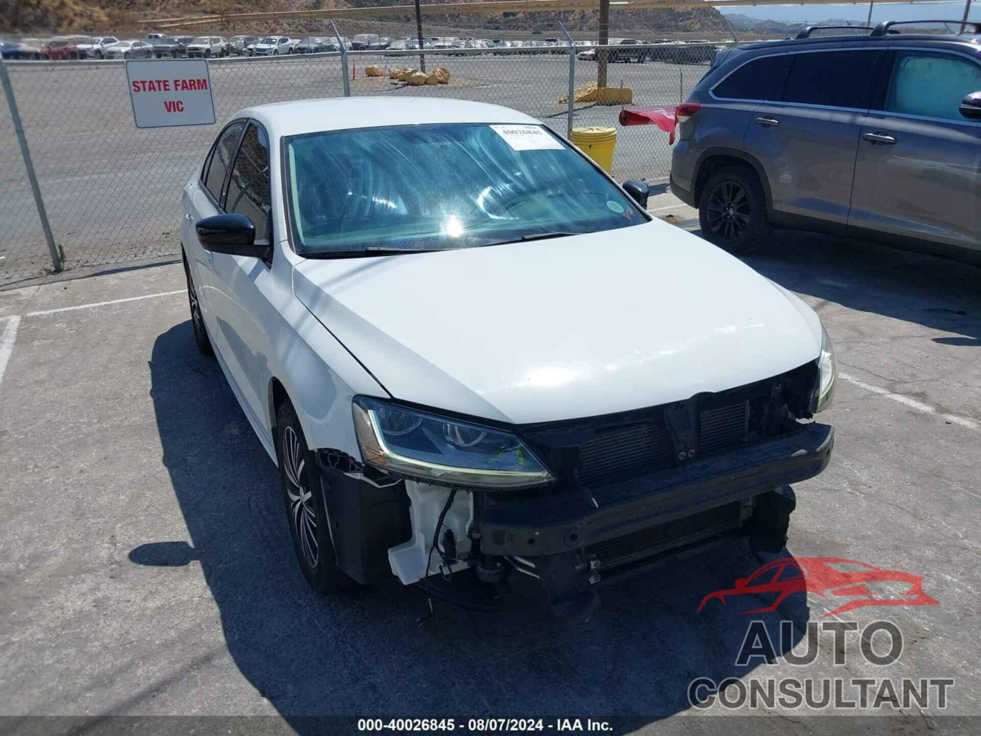 VOLKSWAGEN JETTA 2018 - 3VWDB7AJ6JM204776