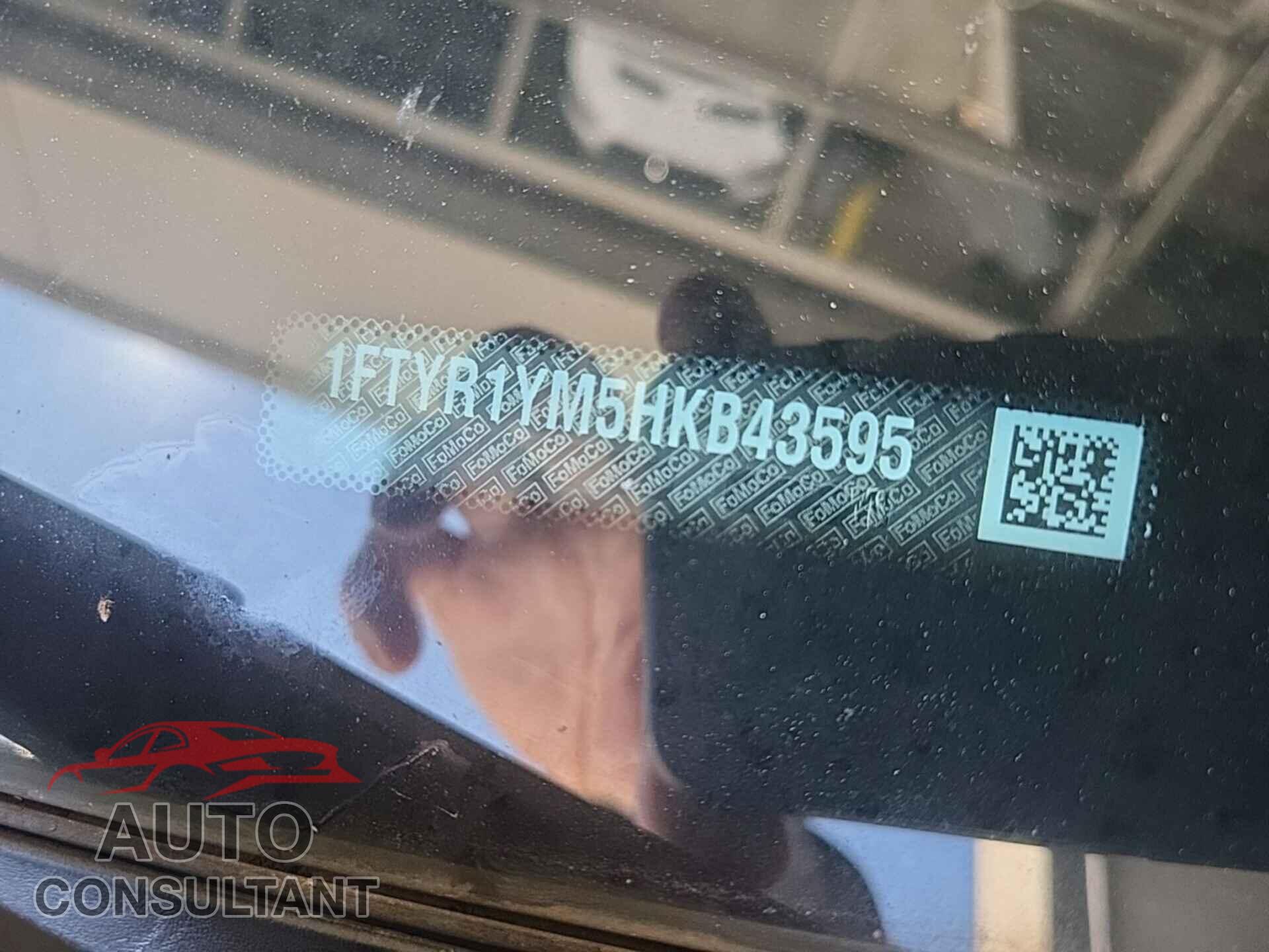 FORD TRANSIT 2017 - 1FTYR1YM5HKB43595
