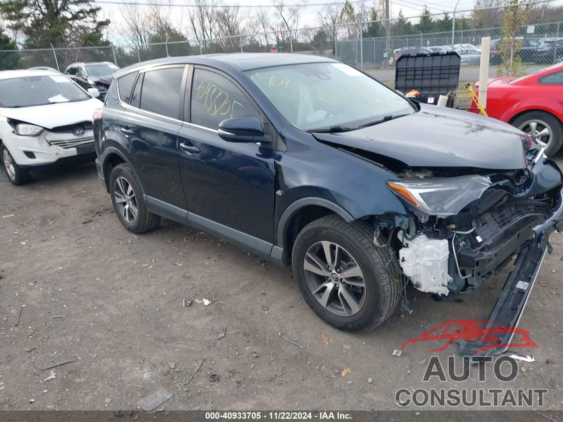 TOYOTA RAV4 2017 - JTMWFREV6HJ145275