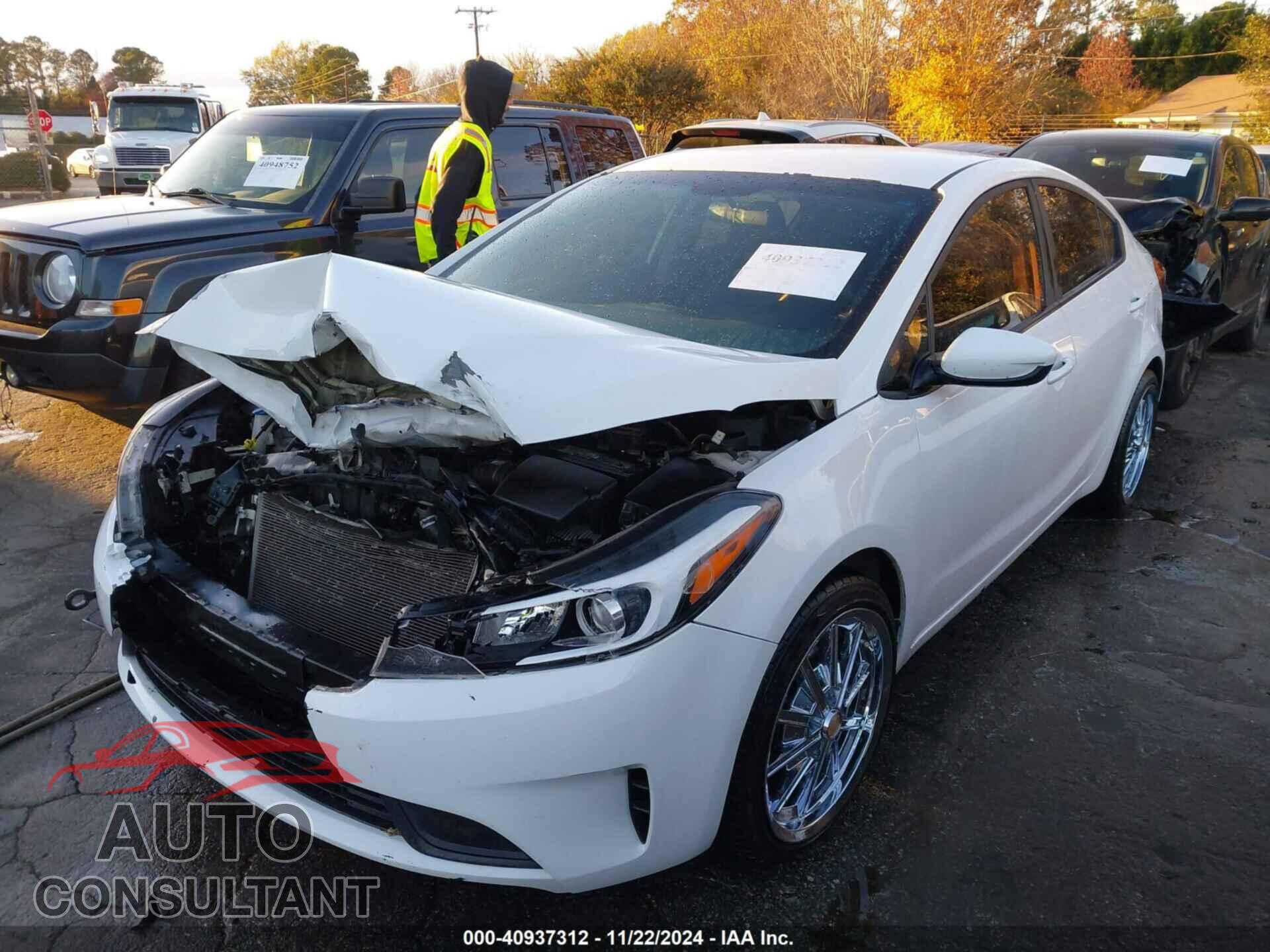 KIA FORTE 2017 - 3KPFK4A74HE046280