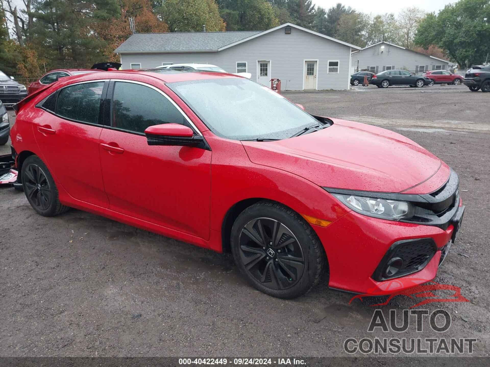 HONDA CIVIC 2018 - SHHFK7H51JU209214