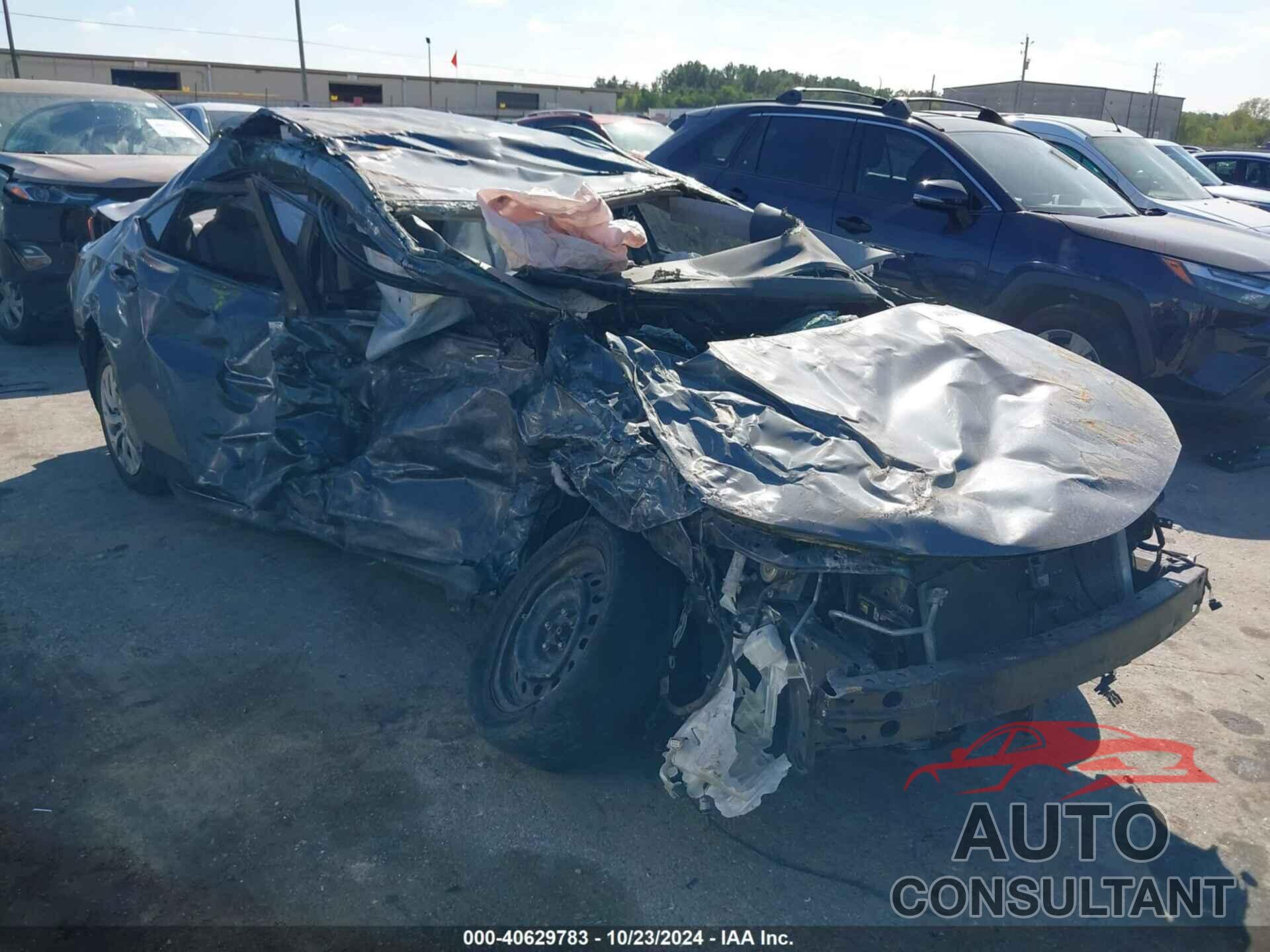 TOYOTA COROLLA 2018 - 5YFBURHE8JP833912