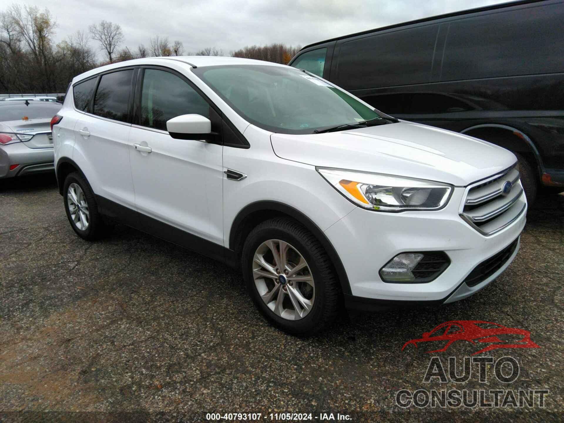 FORD ESCAPE 2019 - 1FMCU0GD1KUA46132