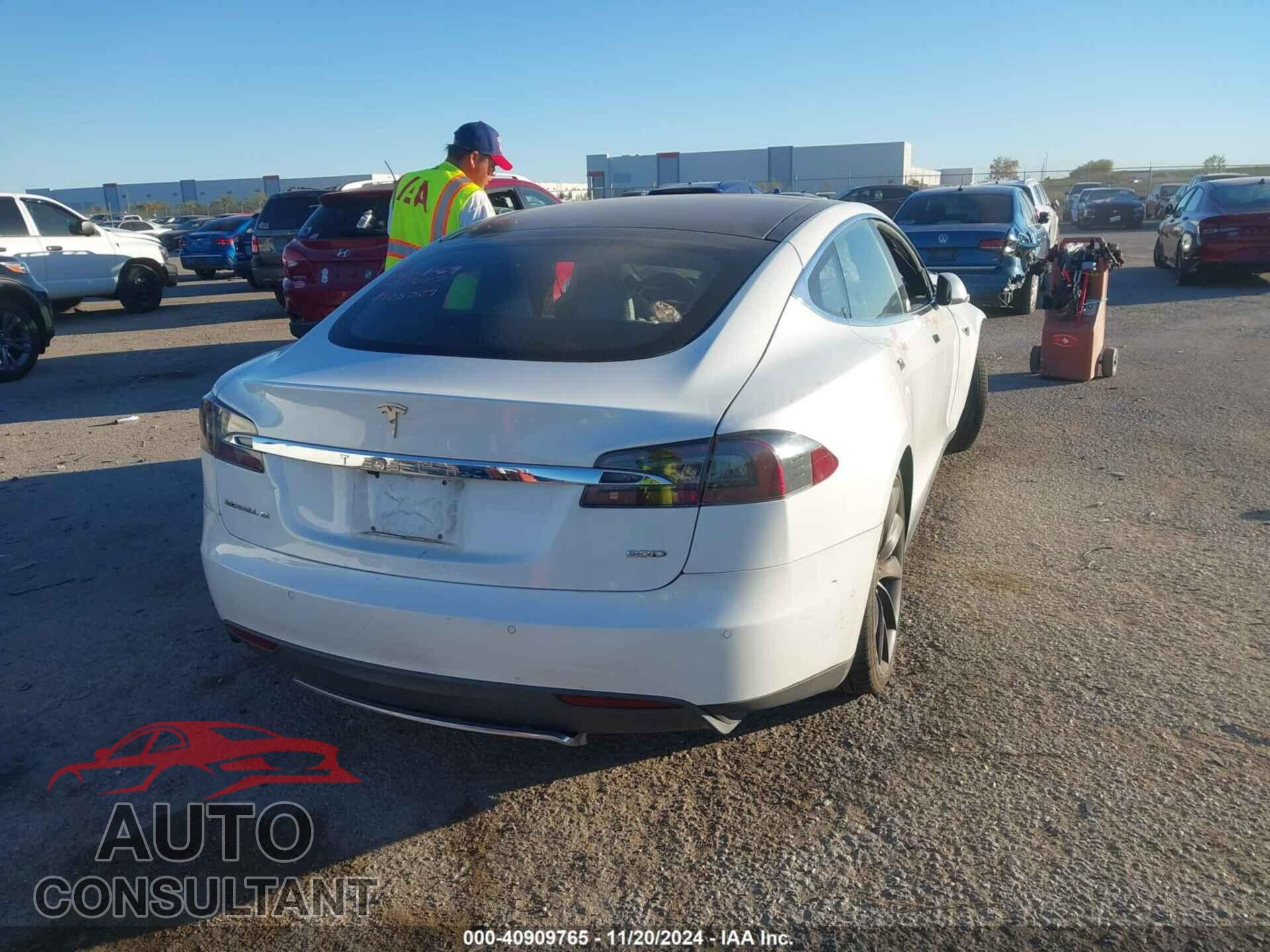 TESLA MODEL S 2016 - 5YJSA1E23GF128329