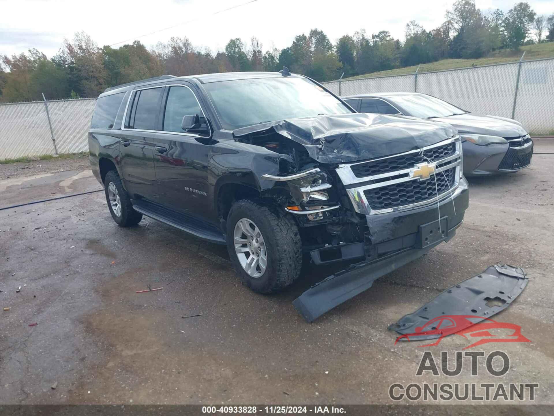 CHEVROLET SUBURBAN 2018 - 1GNSKGKC1JR136502