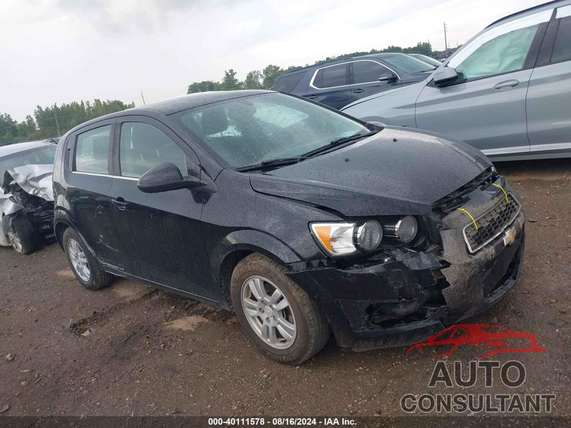 CHEVROLET SONIC 2016 - 1G1JC6SB5G4165180