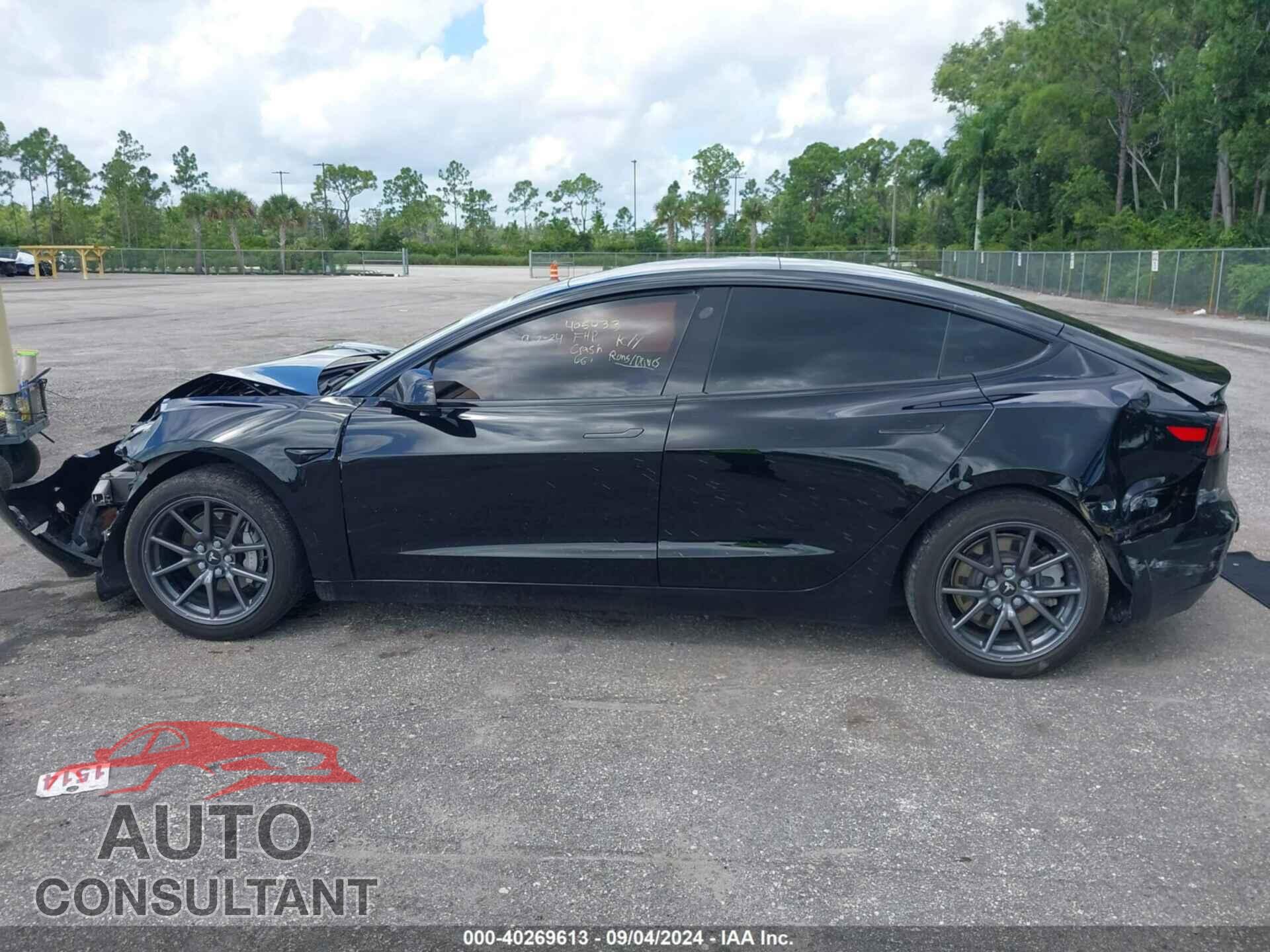 TESLA MODEL 3 2018 - 5YJ3E1EA0JF123399