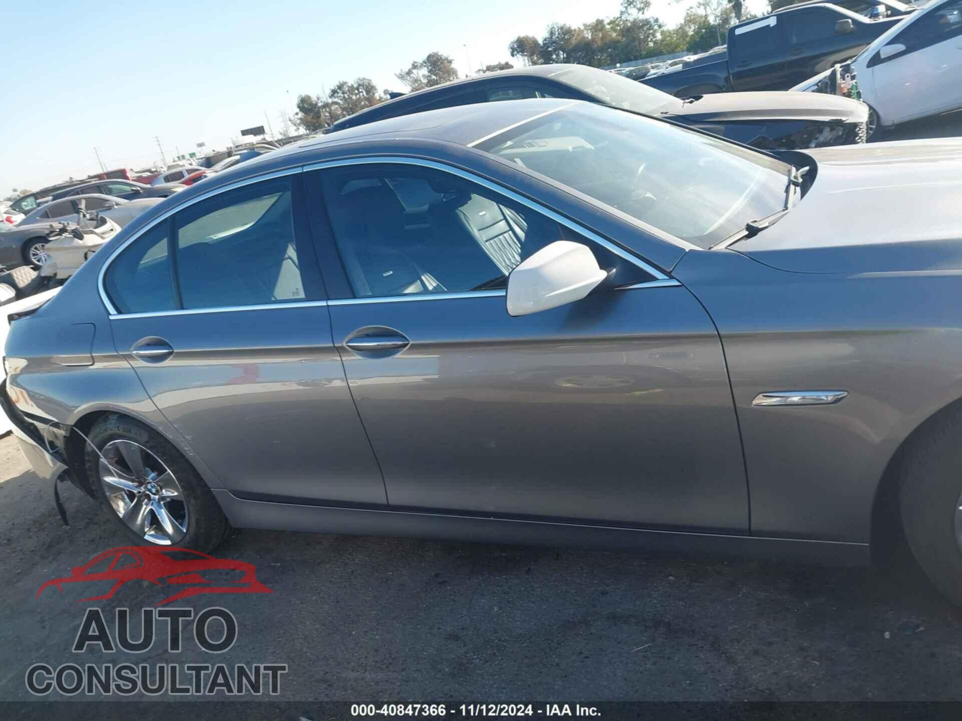 BMW 528I 2012 - WBAXG5C59CDX03542