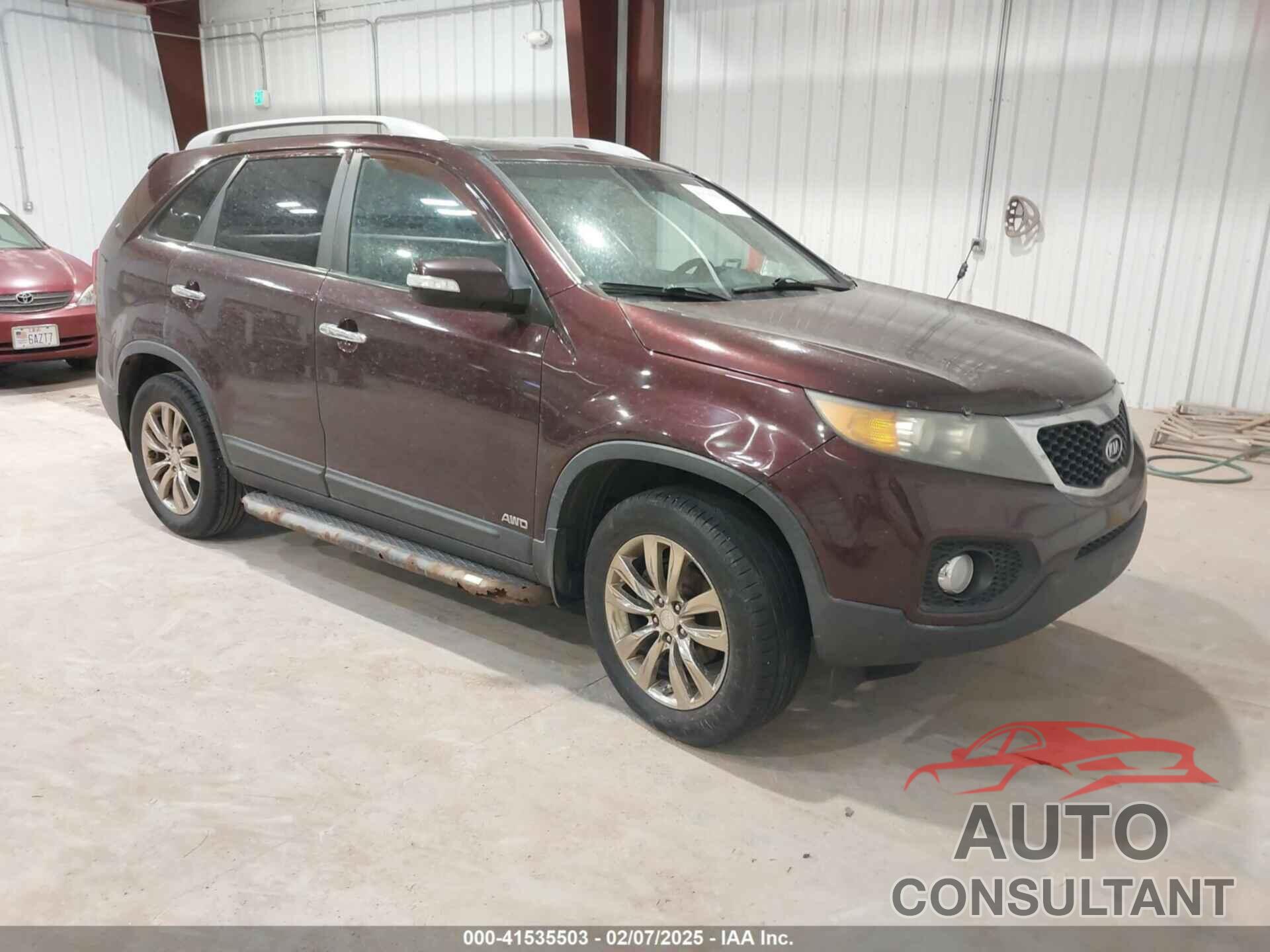 KIA SORENTO 2011 - 5XYKUDA29BG062675