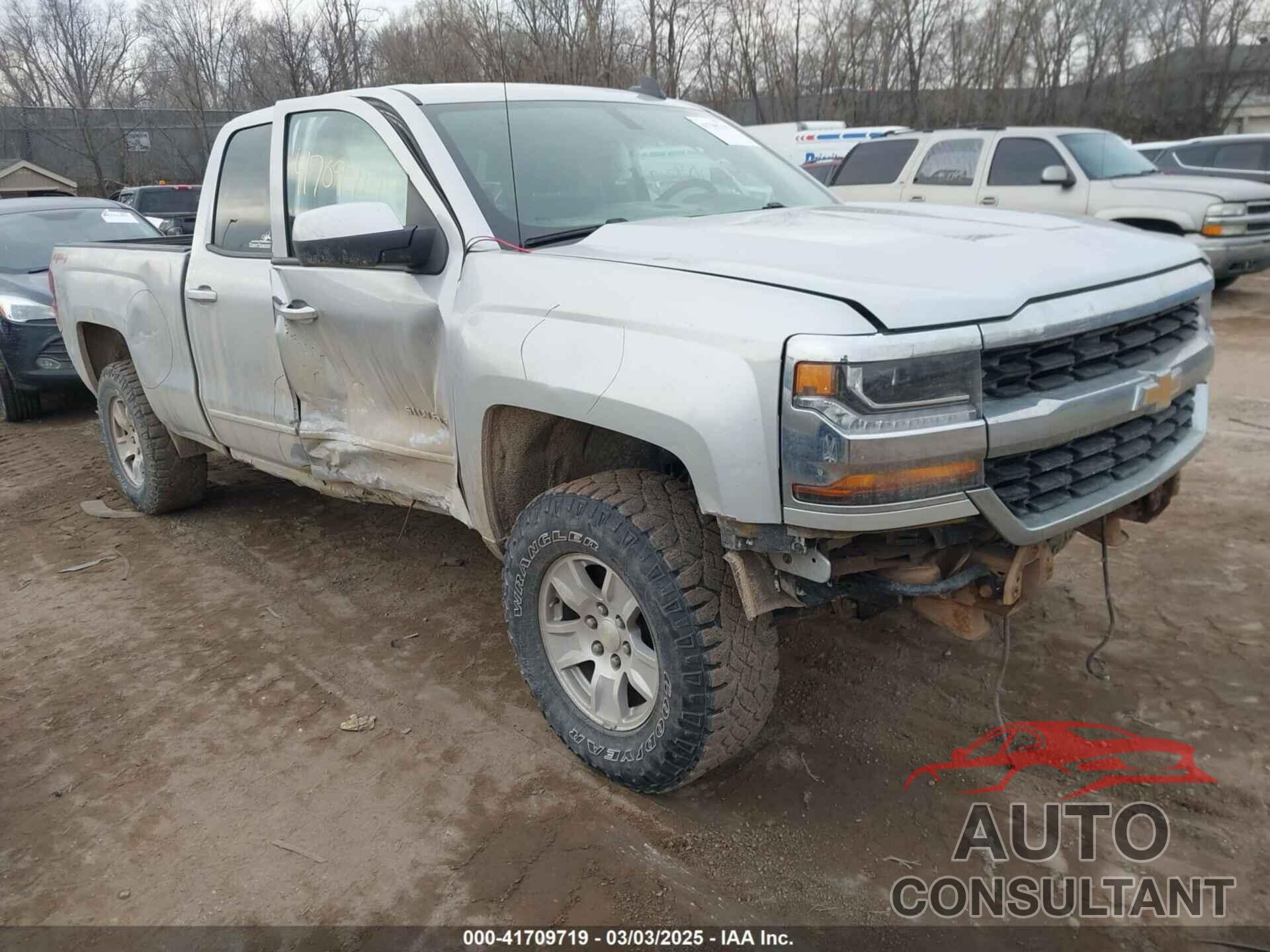 CHEVROLET SILVERADO 1500 2017 - 1GCVKREC1HZ103328