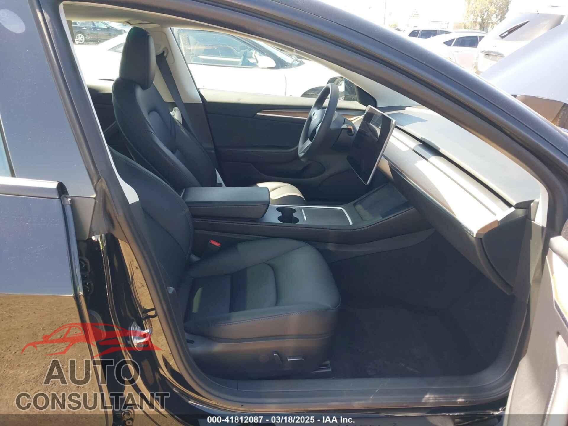 TESLA MODEL 3 2023 - 5YJ3E1EA9PF706837