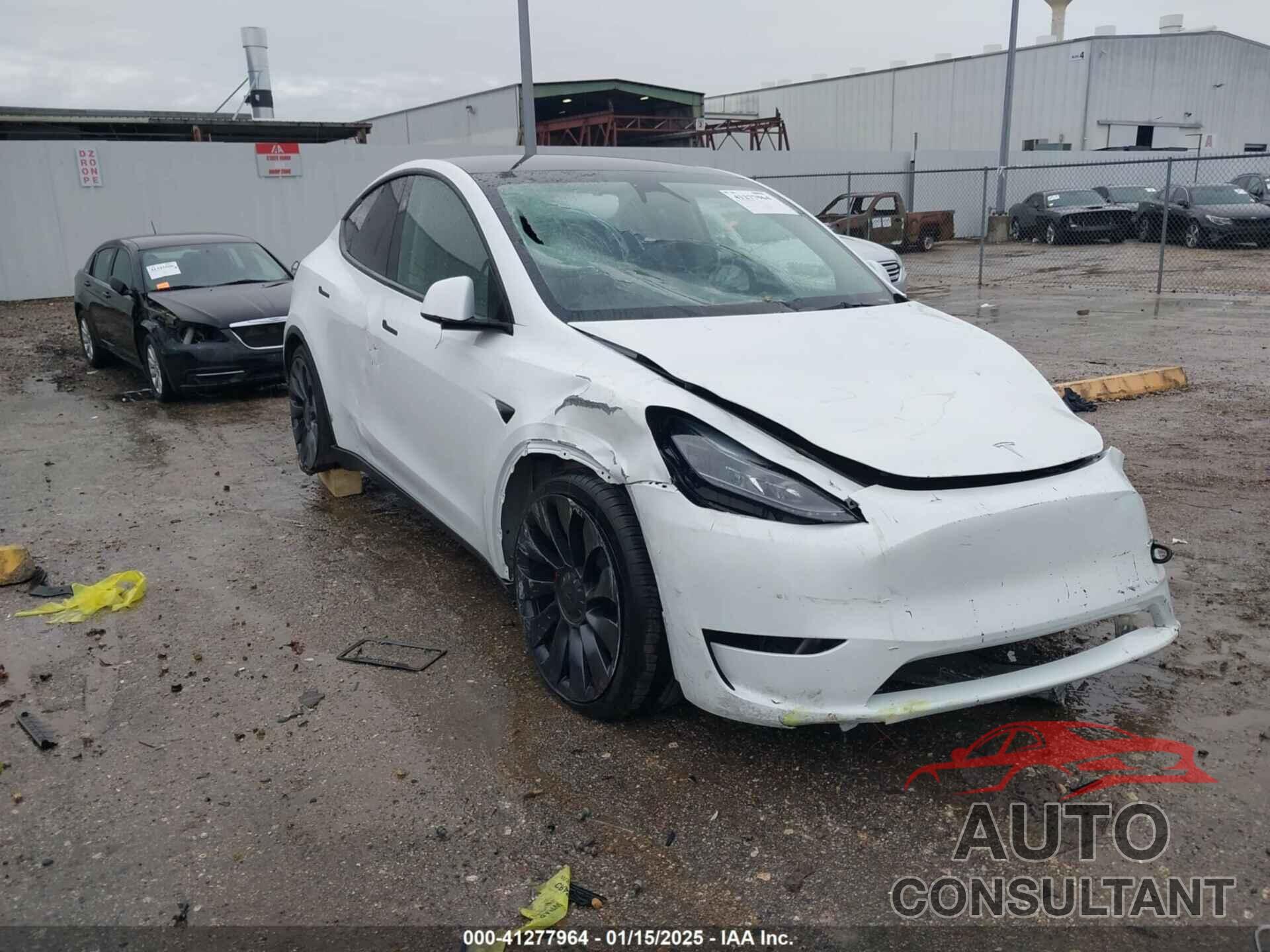 TESLA MODEL Y 2024 - 7SAYGDEF2RA268629