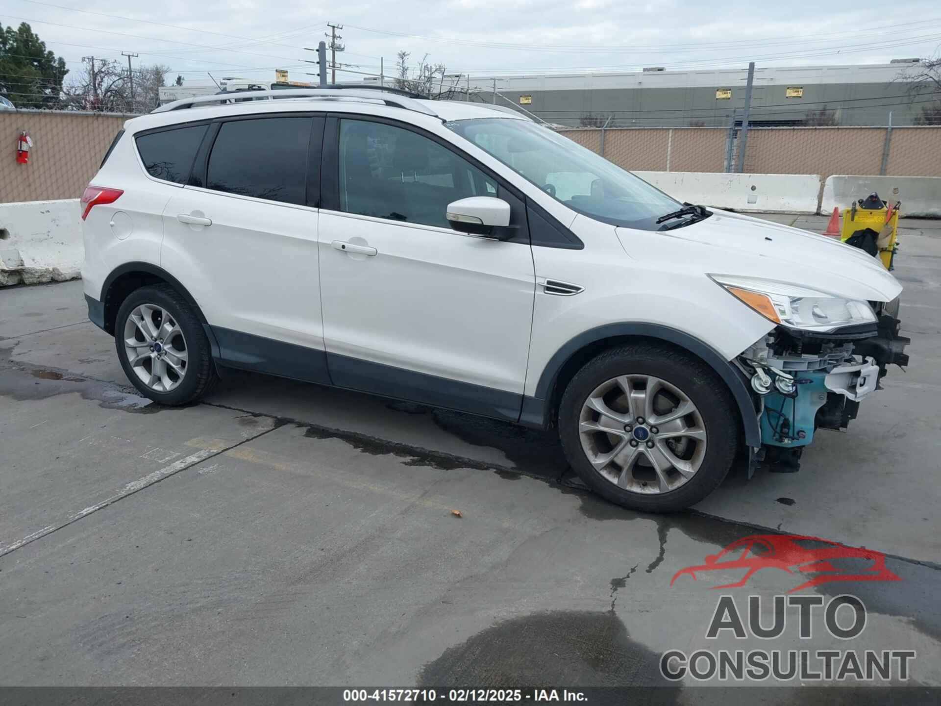 FORD ESCAPE 2016 - 1FMCU0J96GUB73311