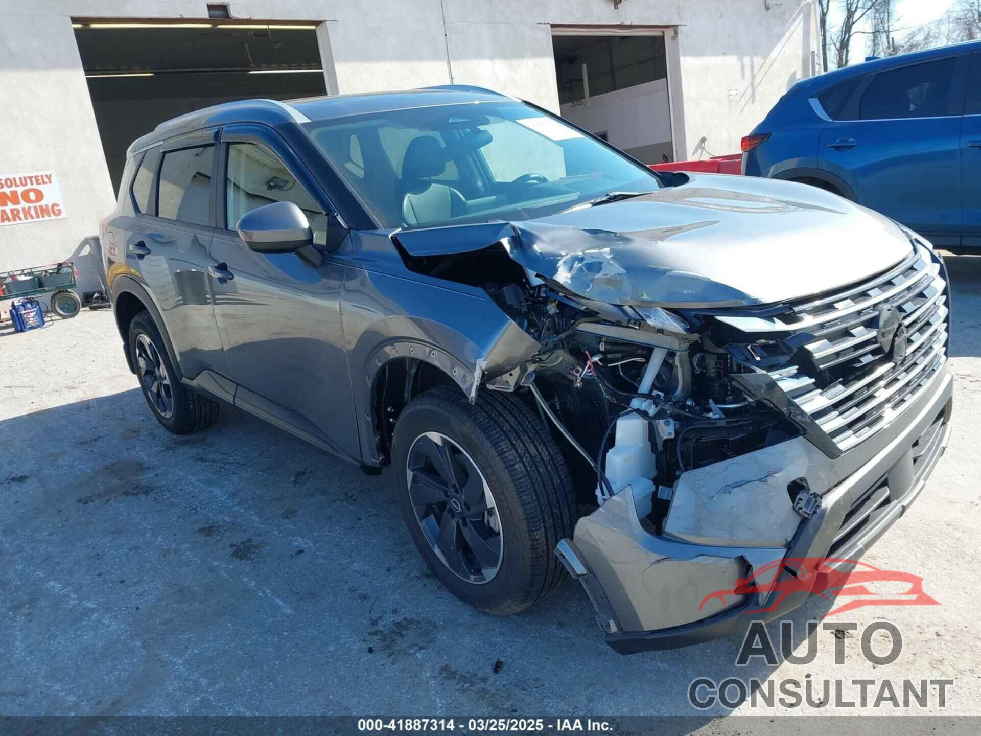 NISSAN ROGUE 2024 - 5N1BT3BB6RC718577