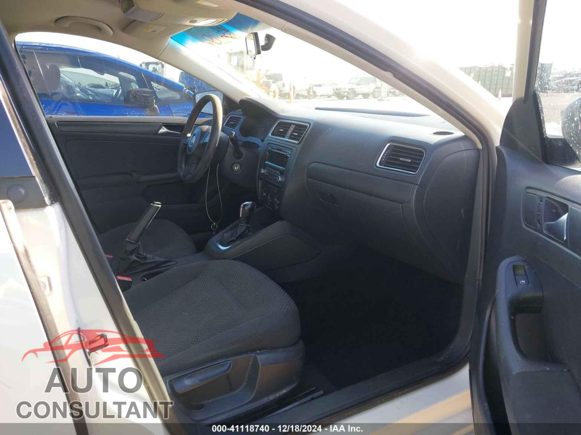 VOLKSWAGEN JETTA 2012 - 3VW2K7AJ3CM355391