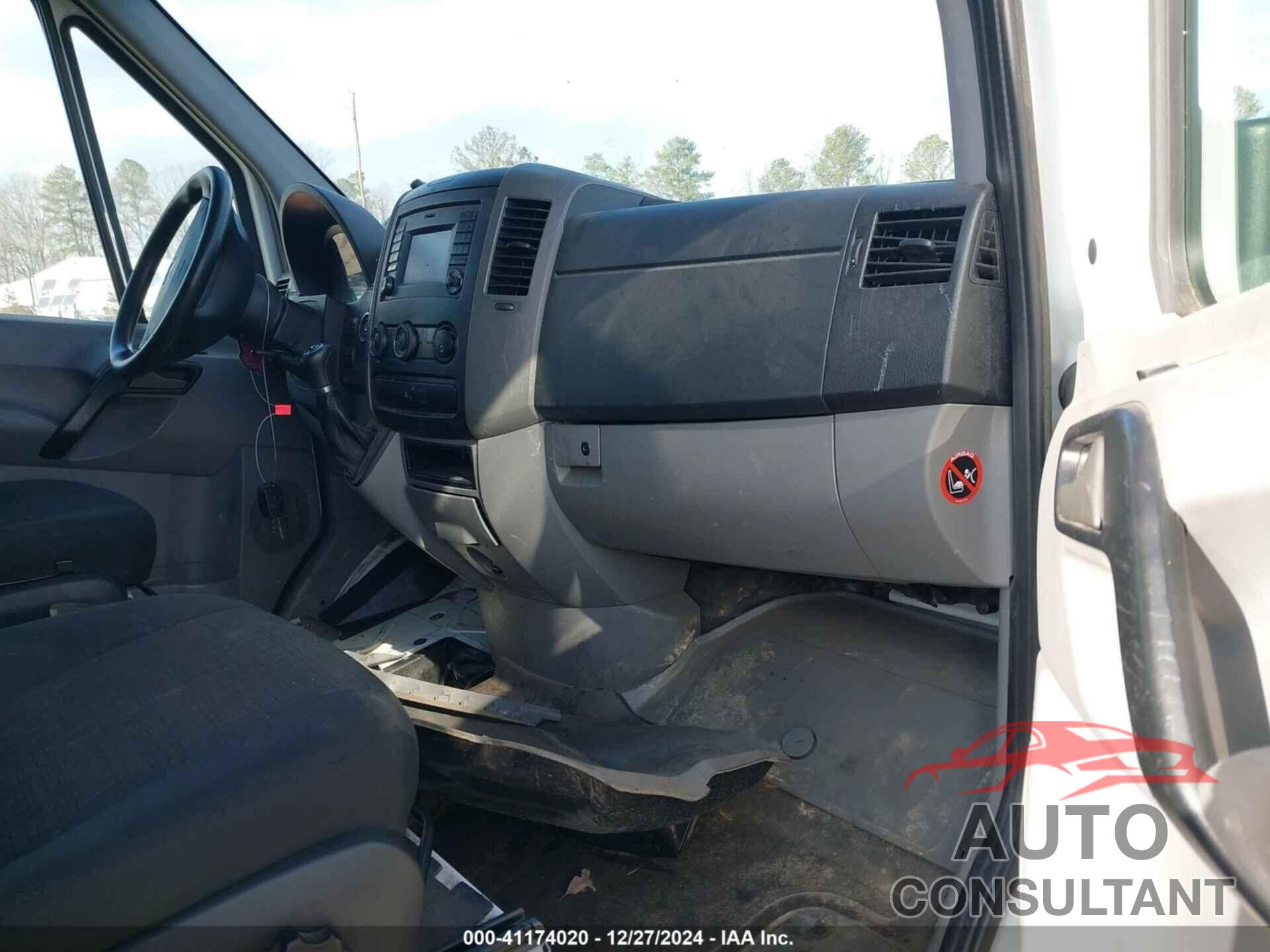 MERCEDES-BENZ SPRINTER 2500 2015 - WD3PE7CC4FP160584