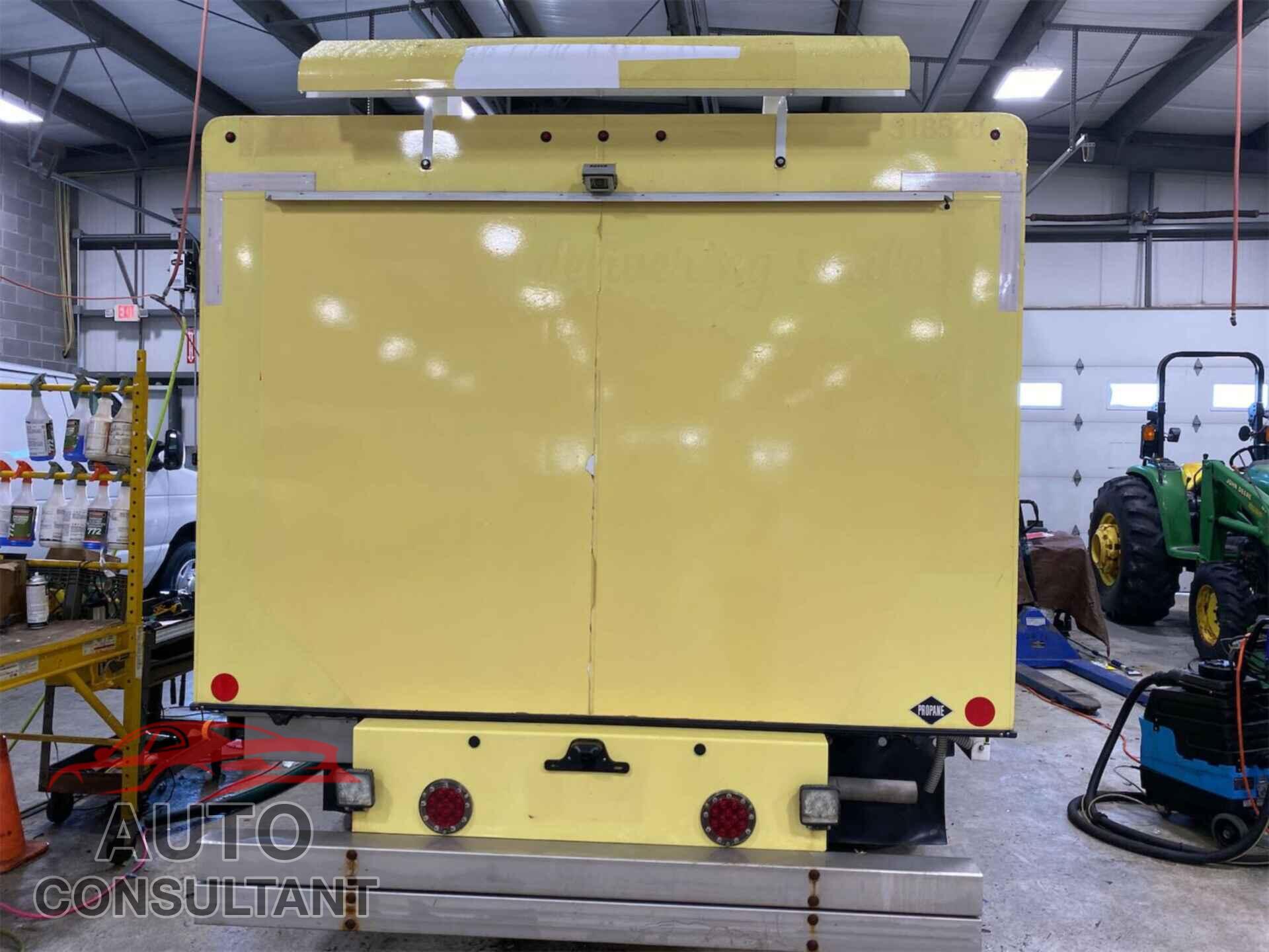 FORD ECONOLINE 2019 - 1FDXE4FS7KDC19366