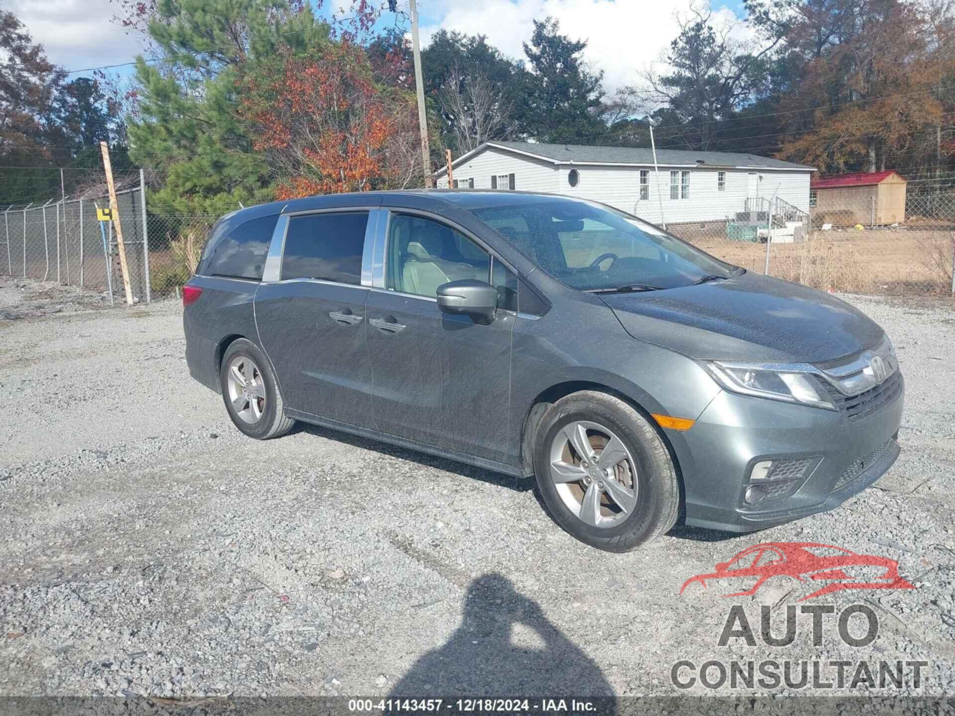 HONDA ODYSSEY 2018 - 5FNRL6H76JB023949