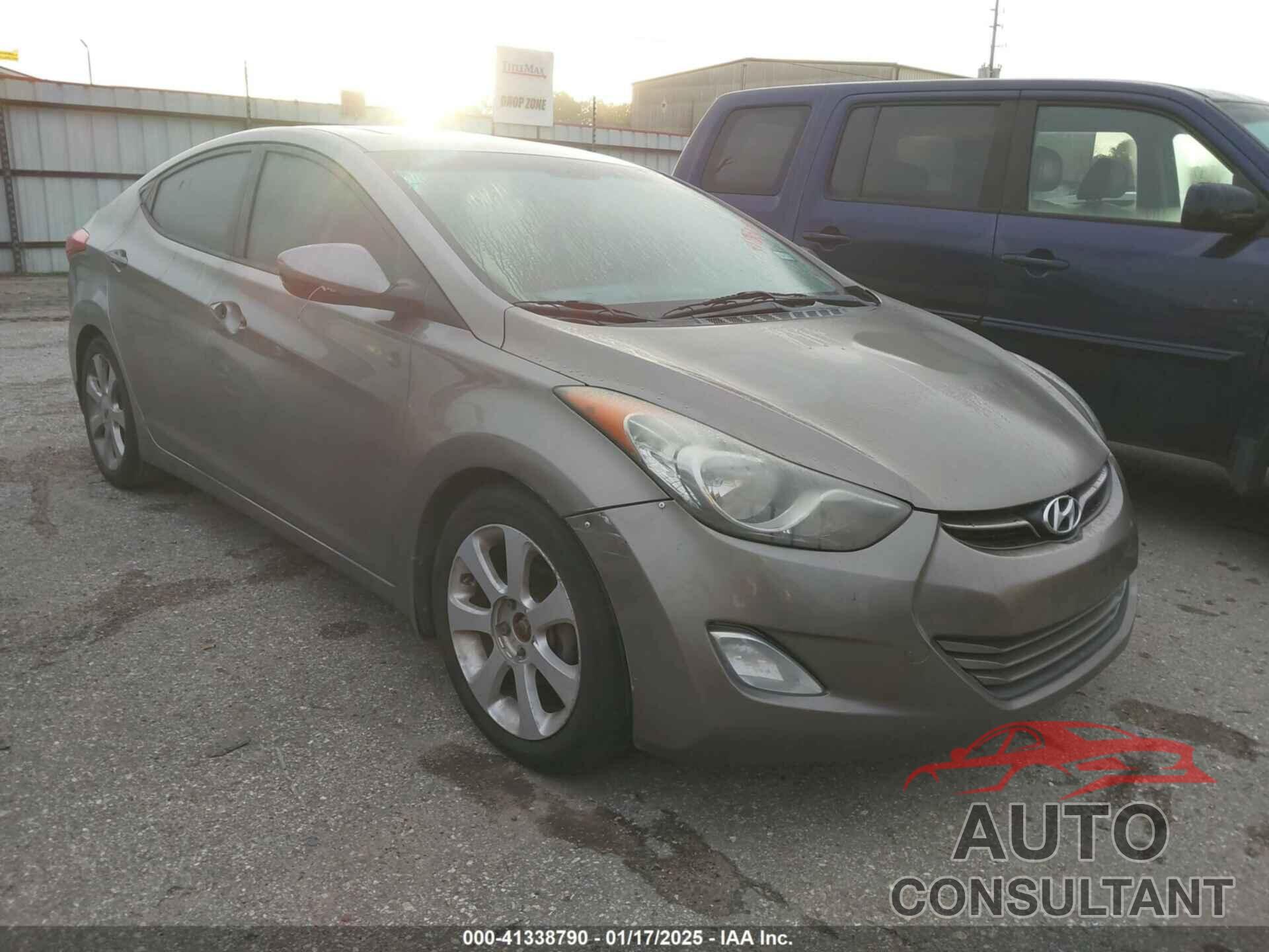 HYUNDAI ELANTRA 2013 - 5NPDH4AE8DH186116