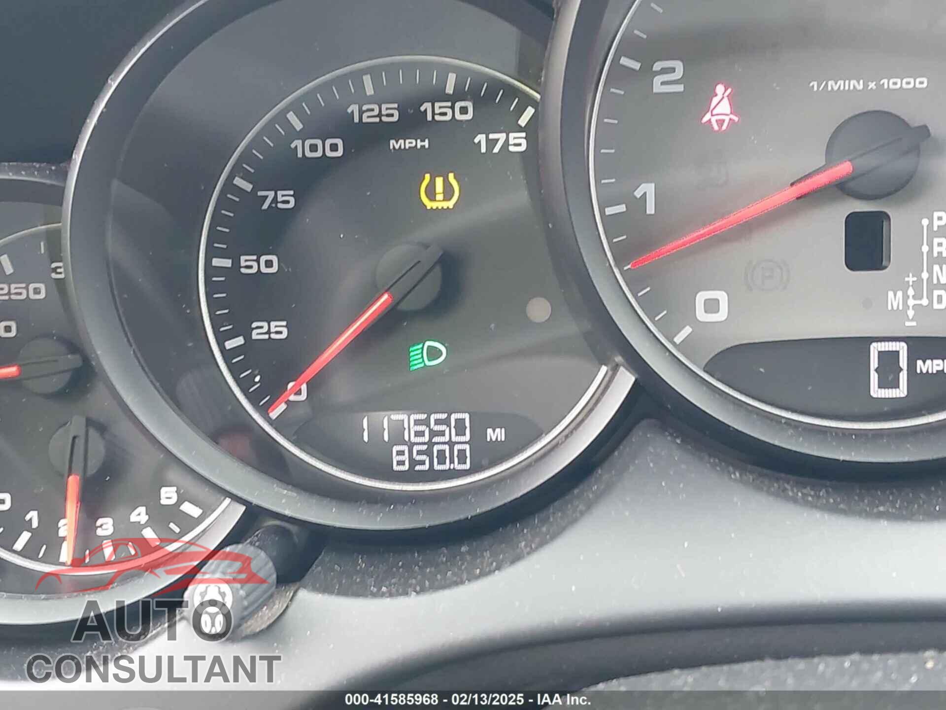 PORSCHE CAYENNE 2012 - WP1AB2A2XCLA44387