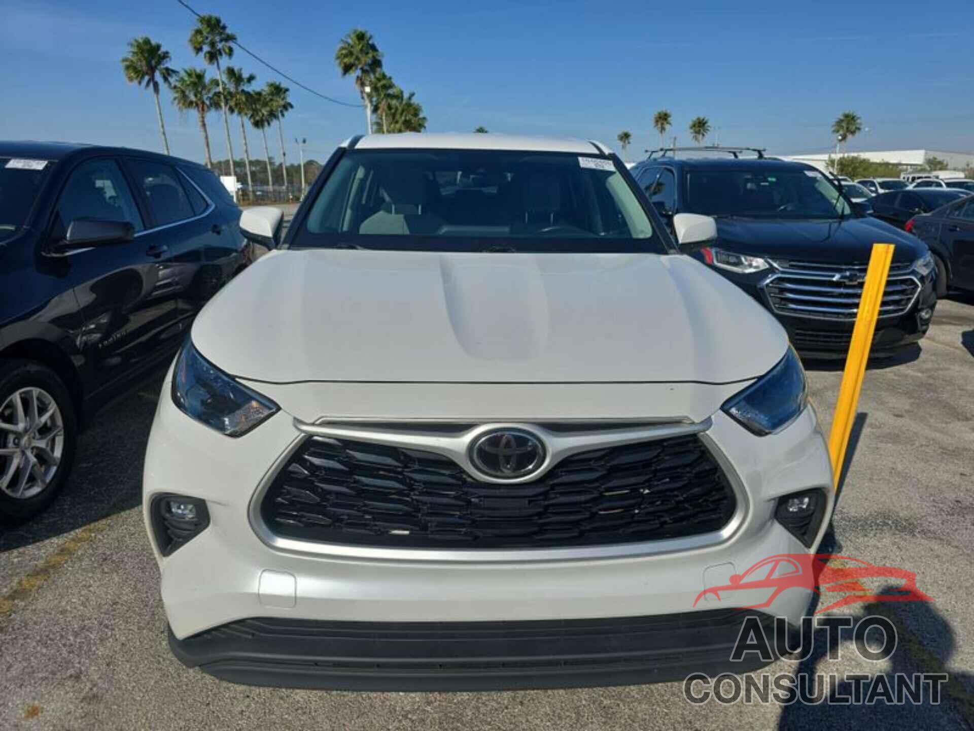 TOYOTA HIGHLANDER 2022 - 5TDZZRAH8NS140940