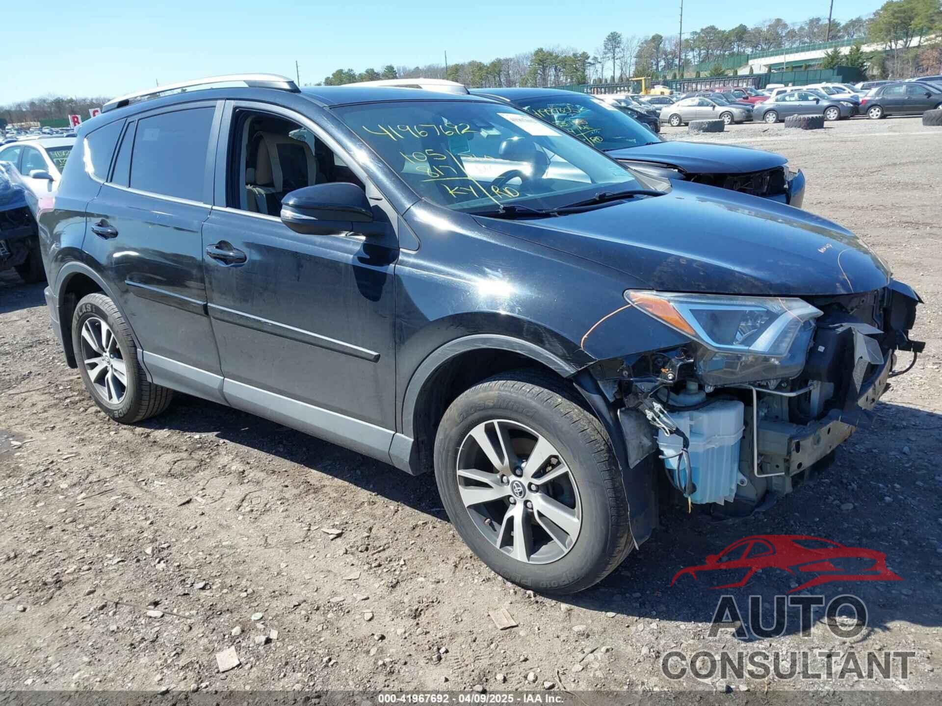 TOYOTA RAV4 2018 - 2T3RFREV6JW794871