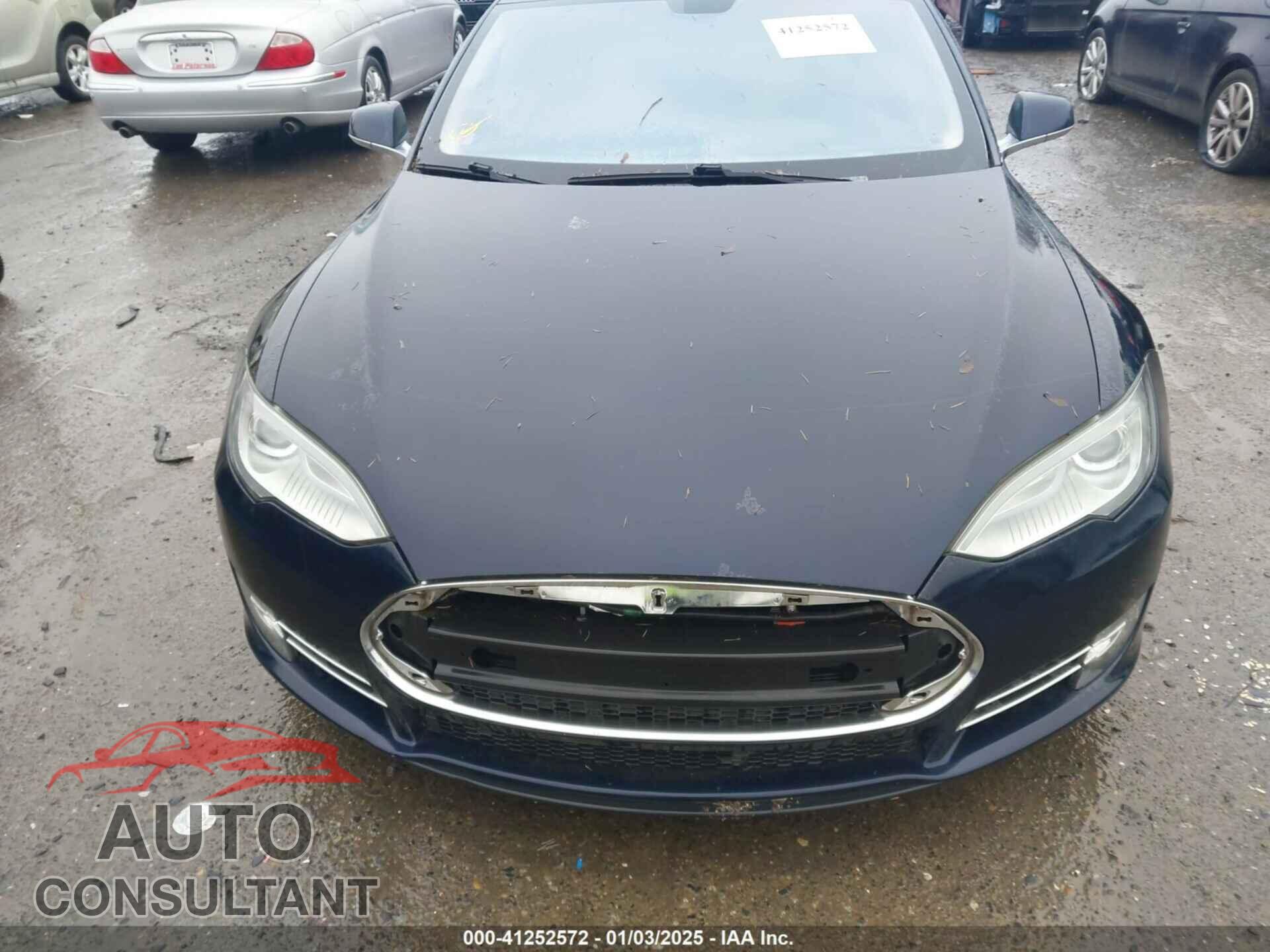 TESLA MODEL S 2013 - 5YJSA1CN9DFP12873